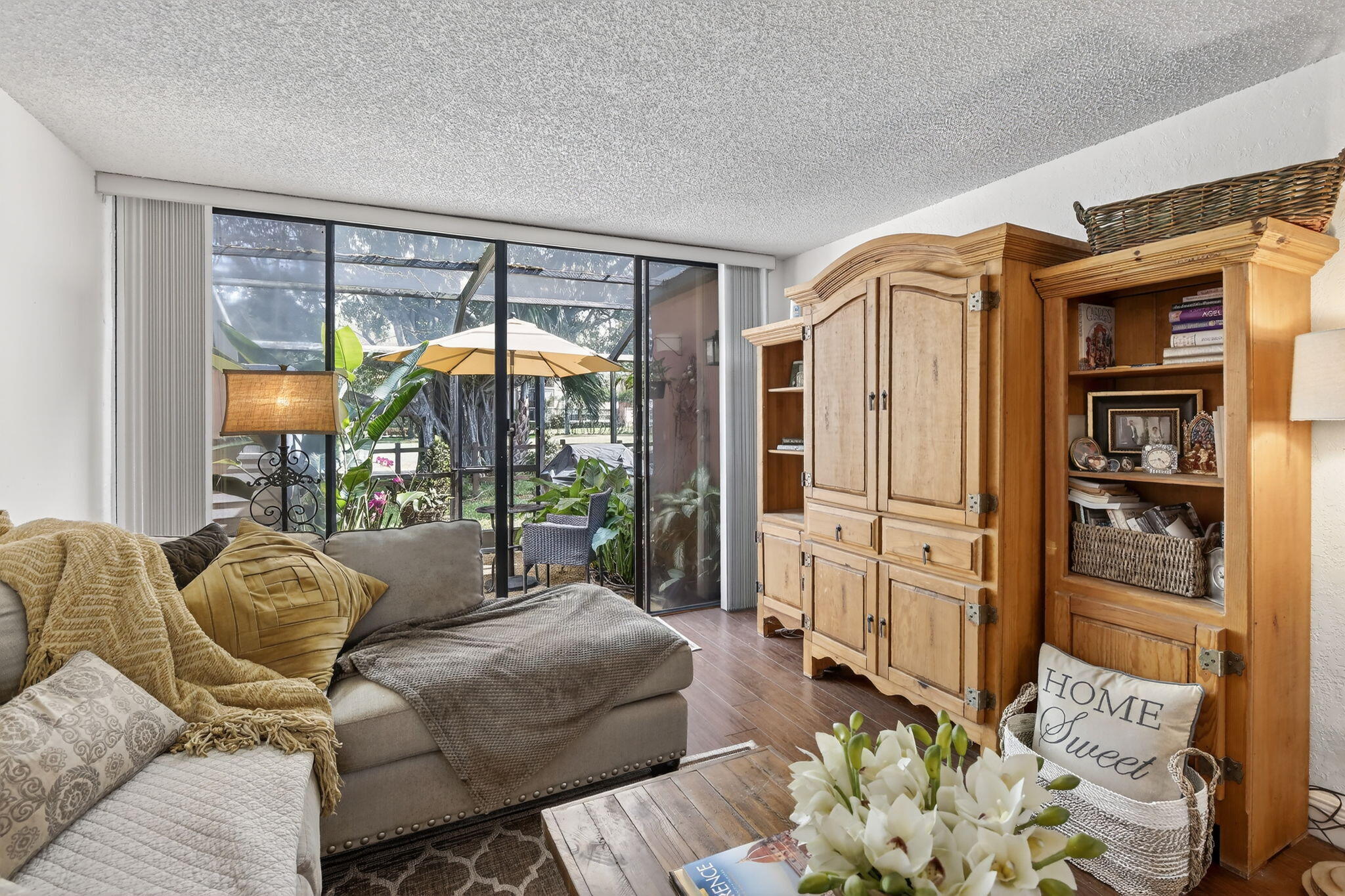 1533 Fairway Pembroke Pines, FL 33026