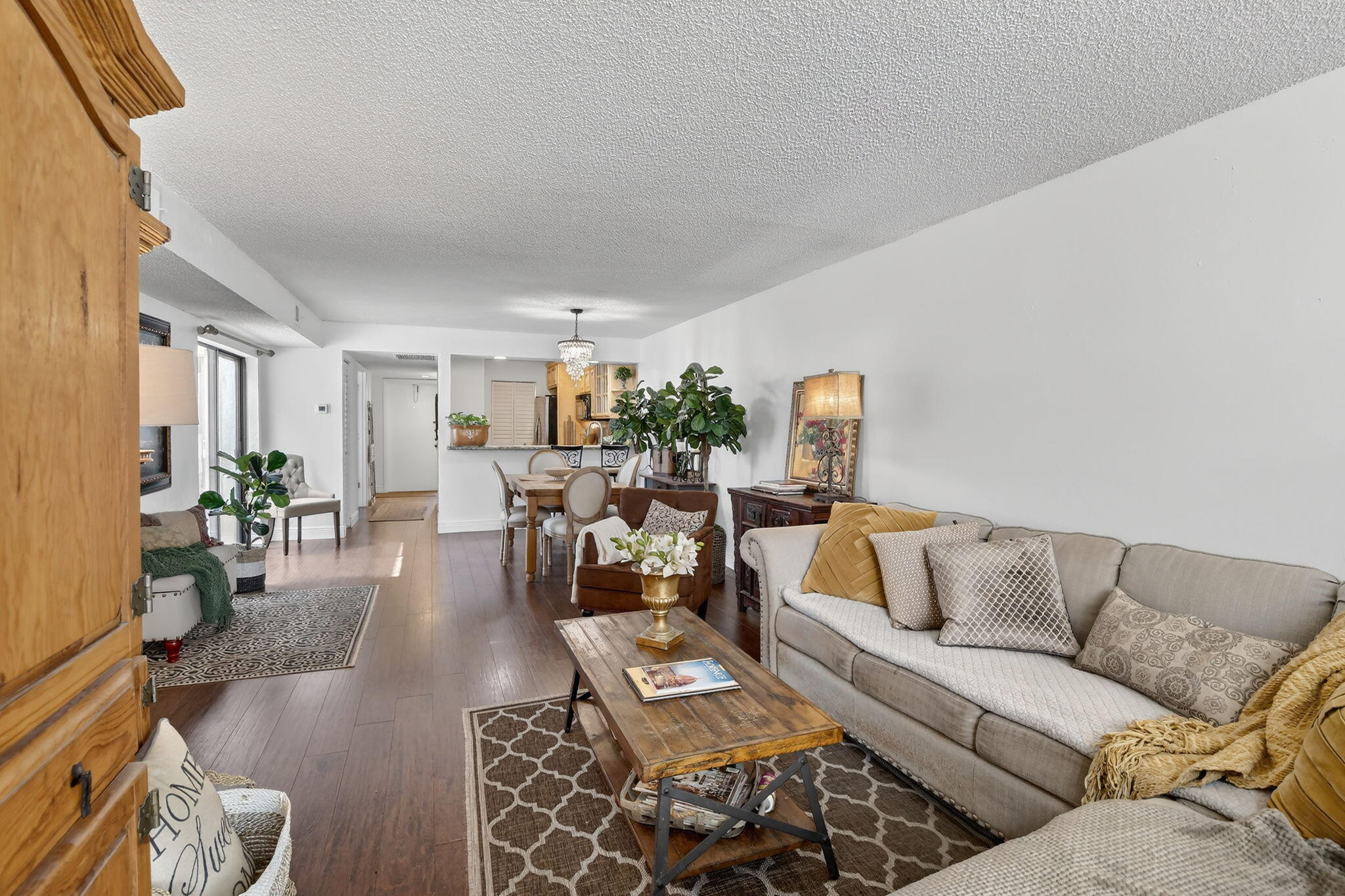 1533 Fairway Pembroke Pines, FL 33026