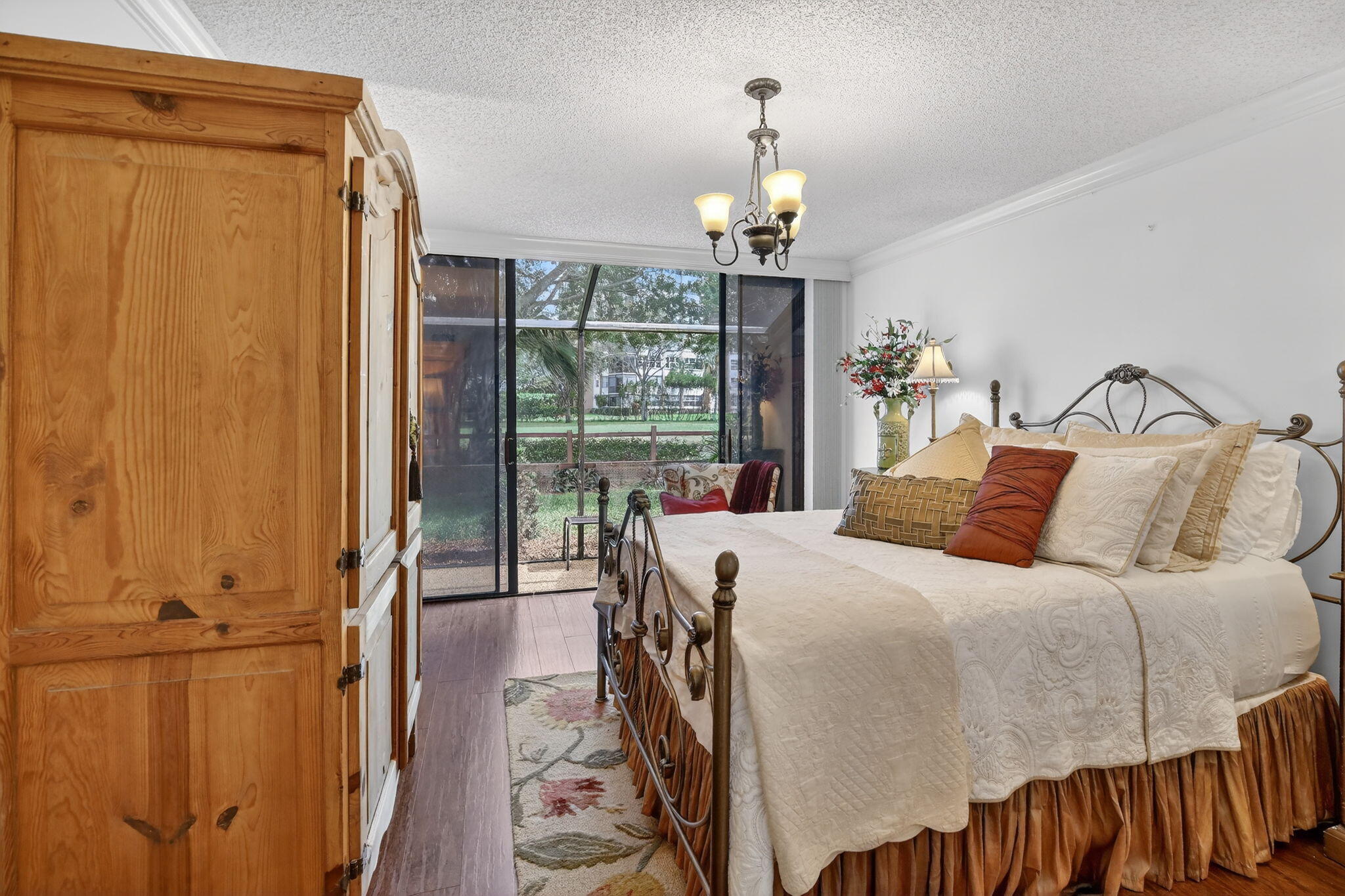 1533 Fairway Pembroke Pines, FL 33026