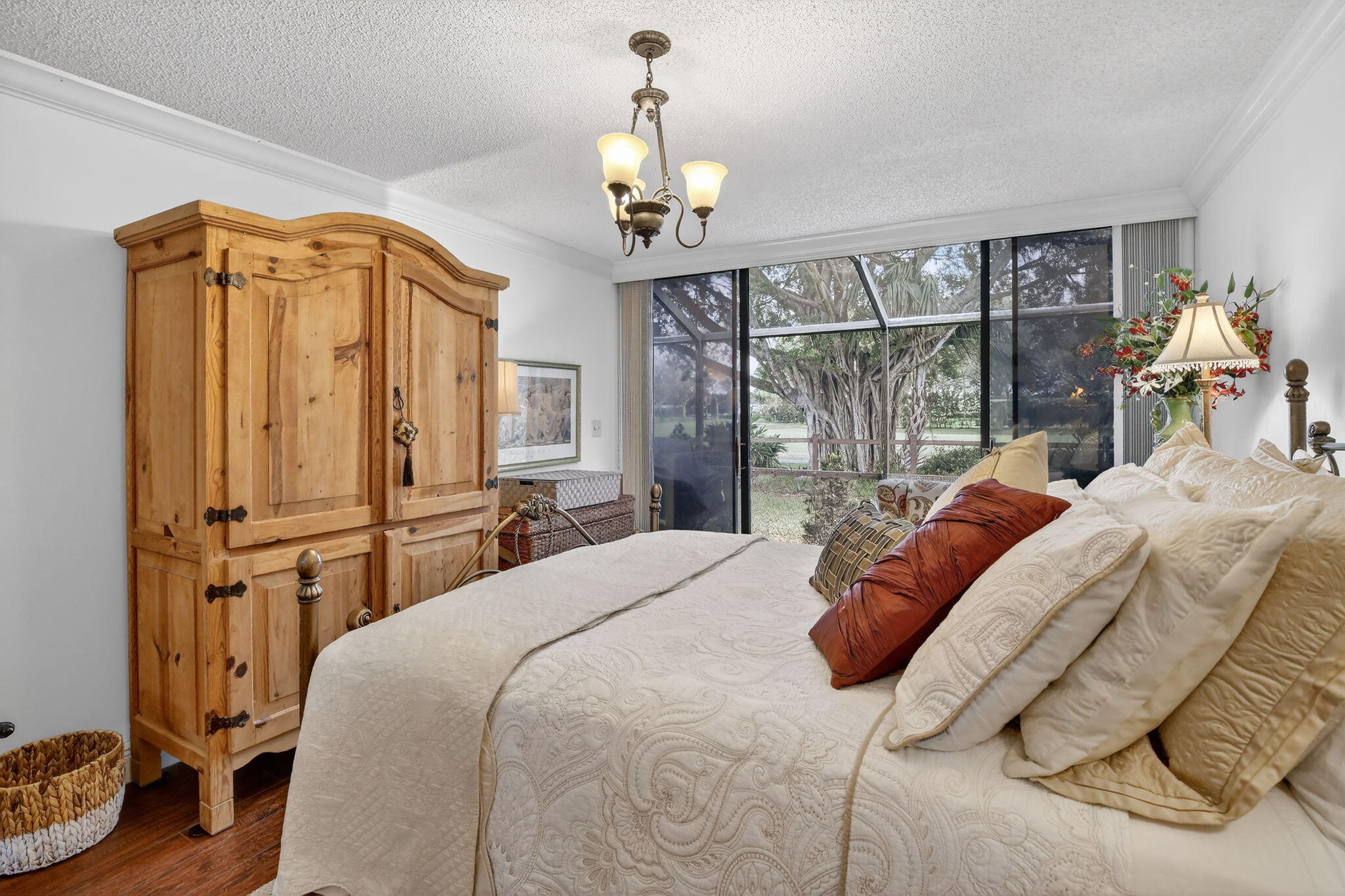 1533 Fairway Pembroke Pines, FL 33026