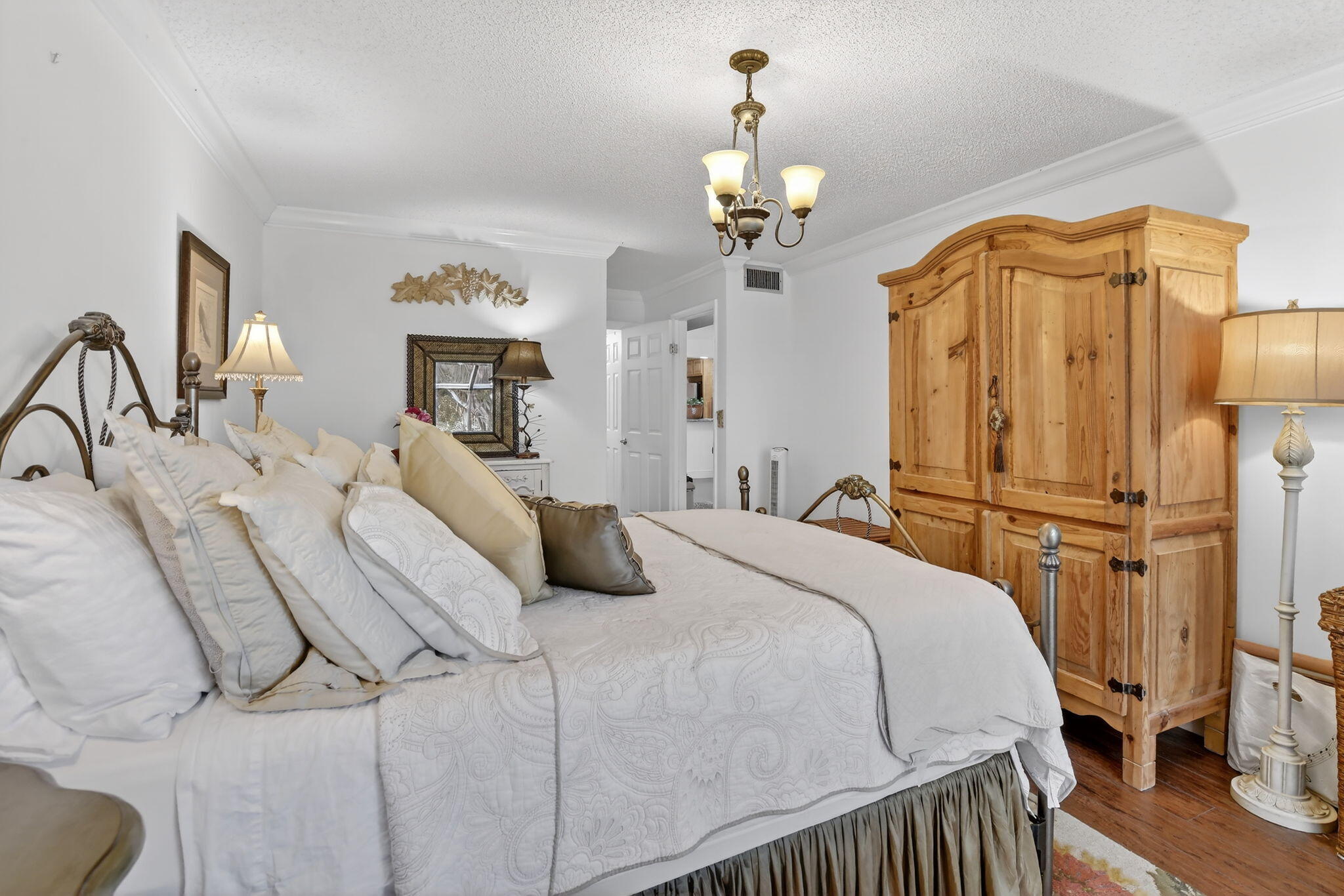 1533 Fairway Pembroke Pines, FL 33026