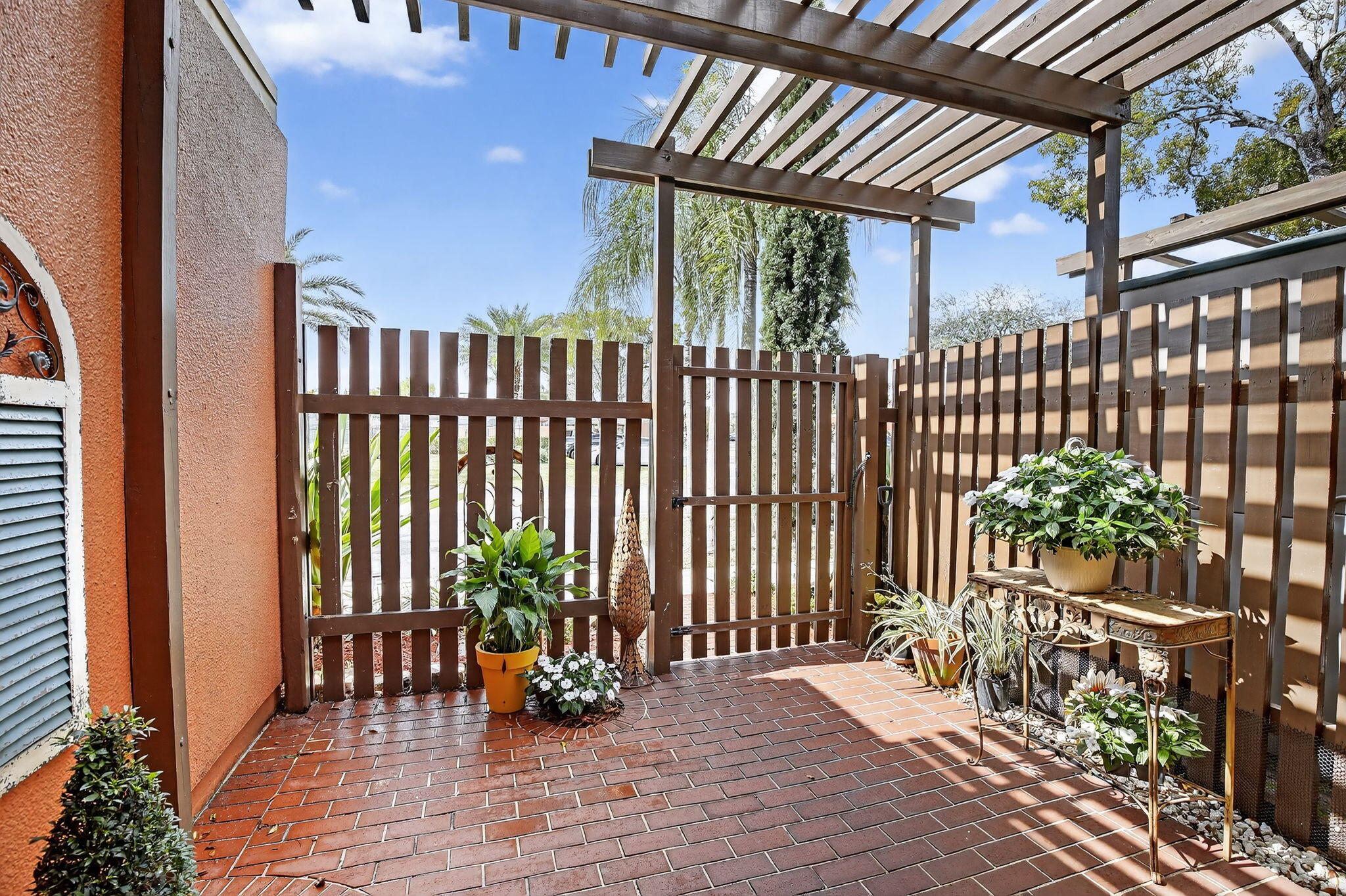 1533 Fairway Pembroke Pines, FL 33026