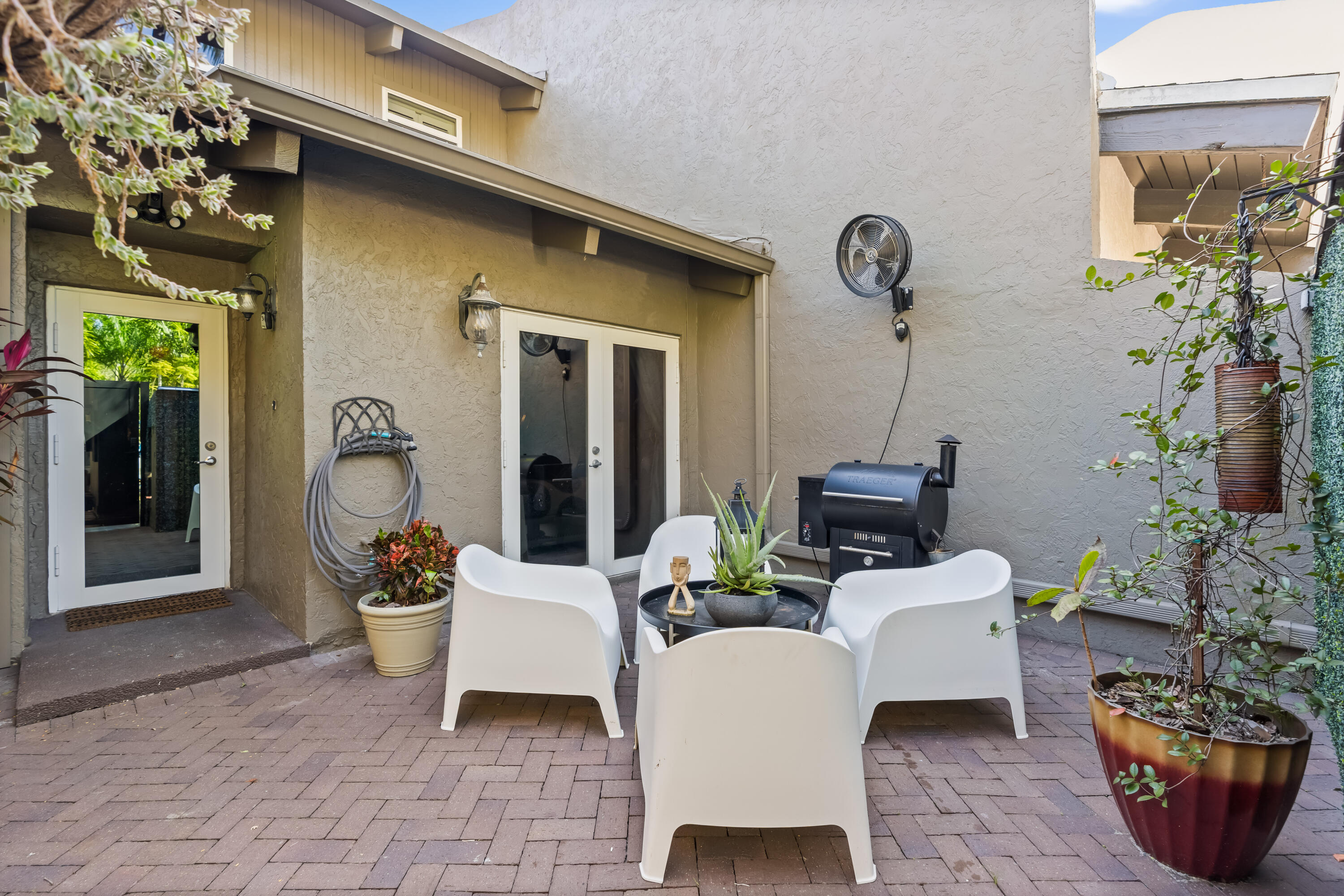 228 NE 16th Fort Lauderdale, FL 33301