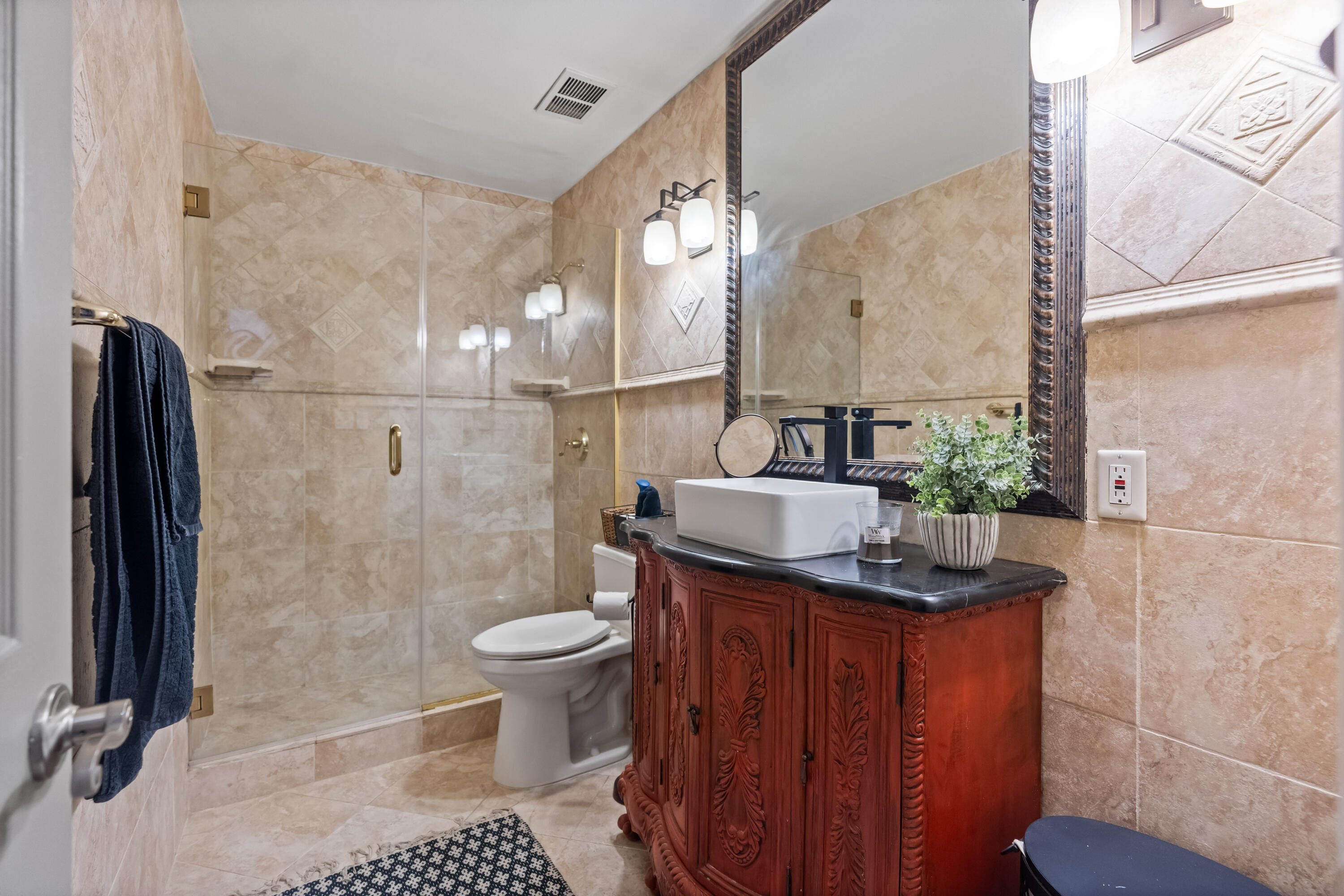 228 NE 16th Fort Lauderdale, FL 33301