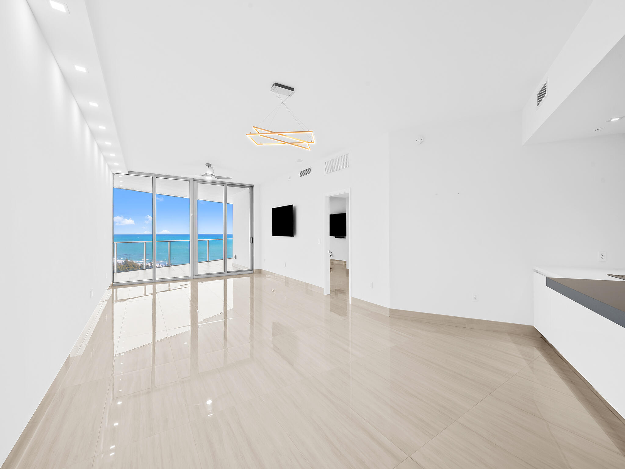 701 N Fort Lauderdale Bch #1104 Fort Lauderdale, FL 33304