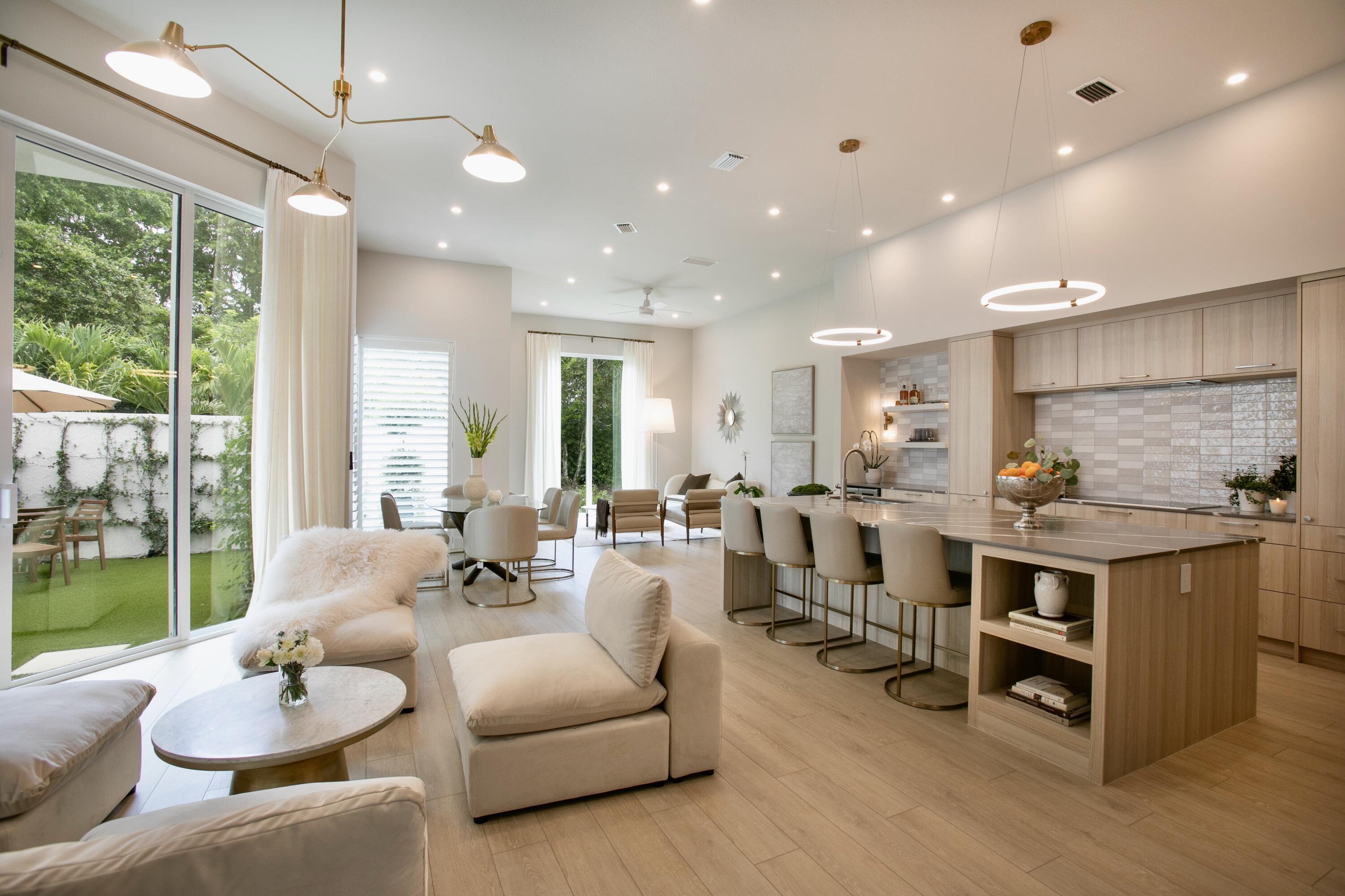 126 Sunset Cv