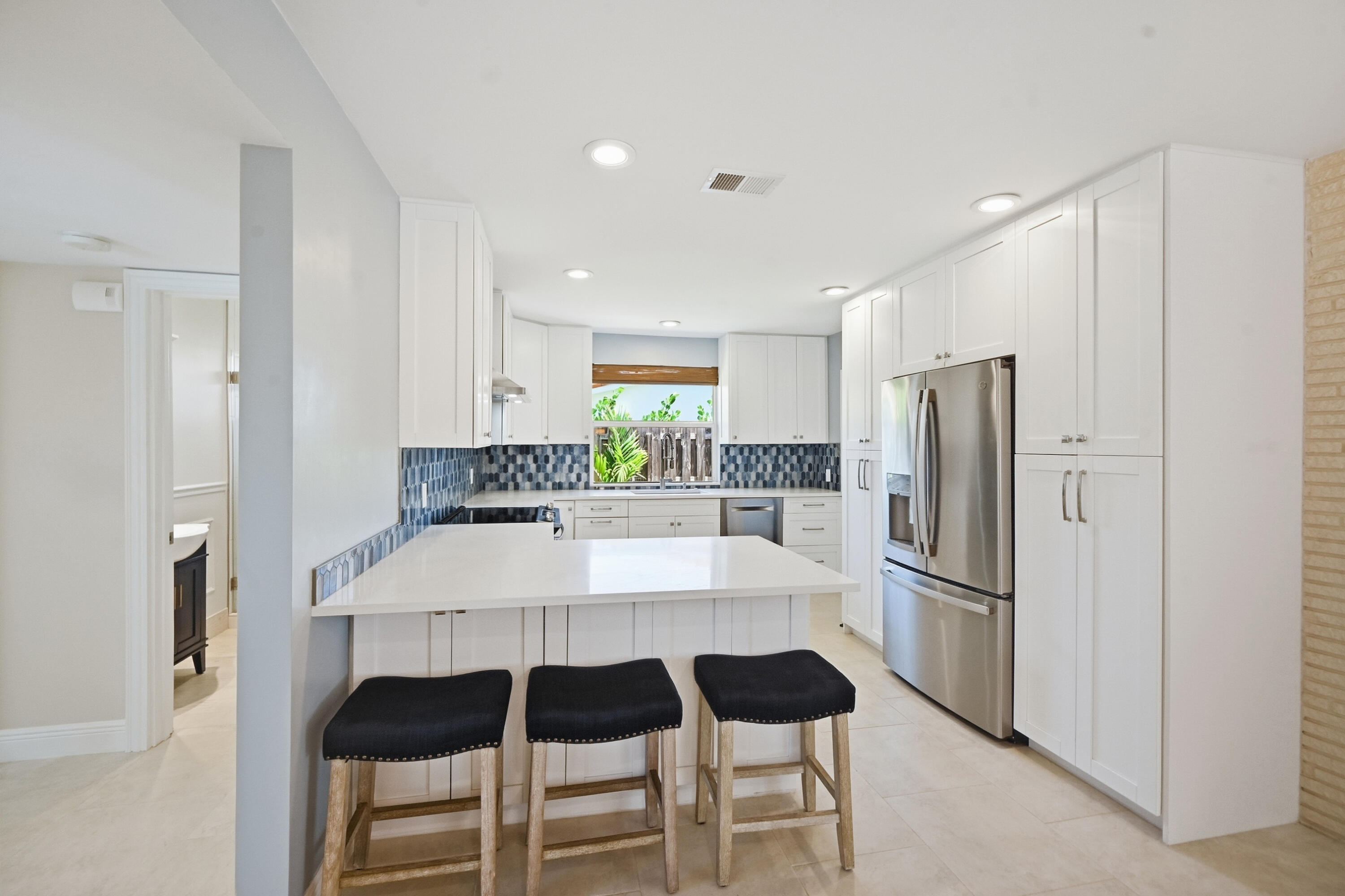 4111 NE 26th Lighthouse Point, FL 33064