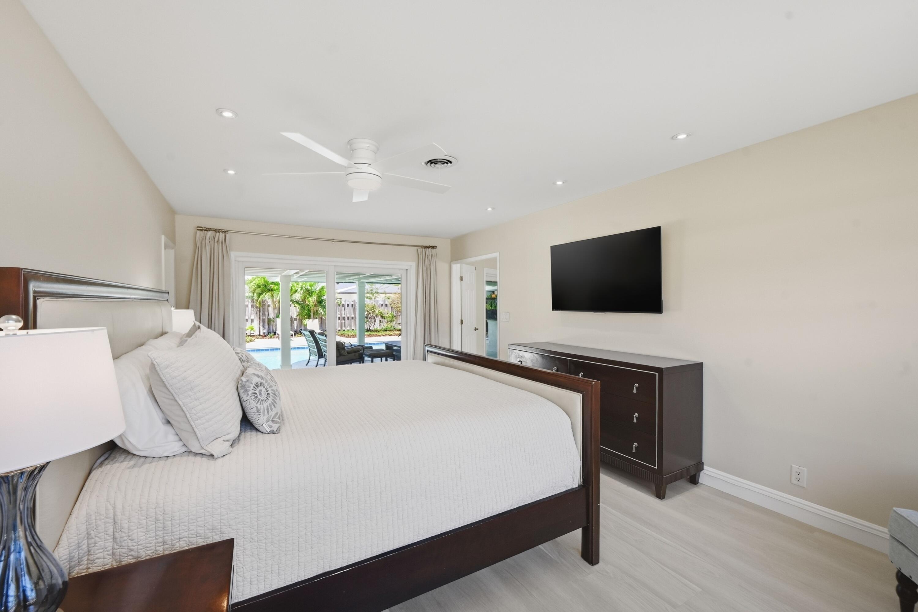 4111 NE 26th Lighthouse Point, FL 33064