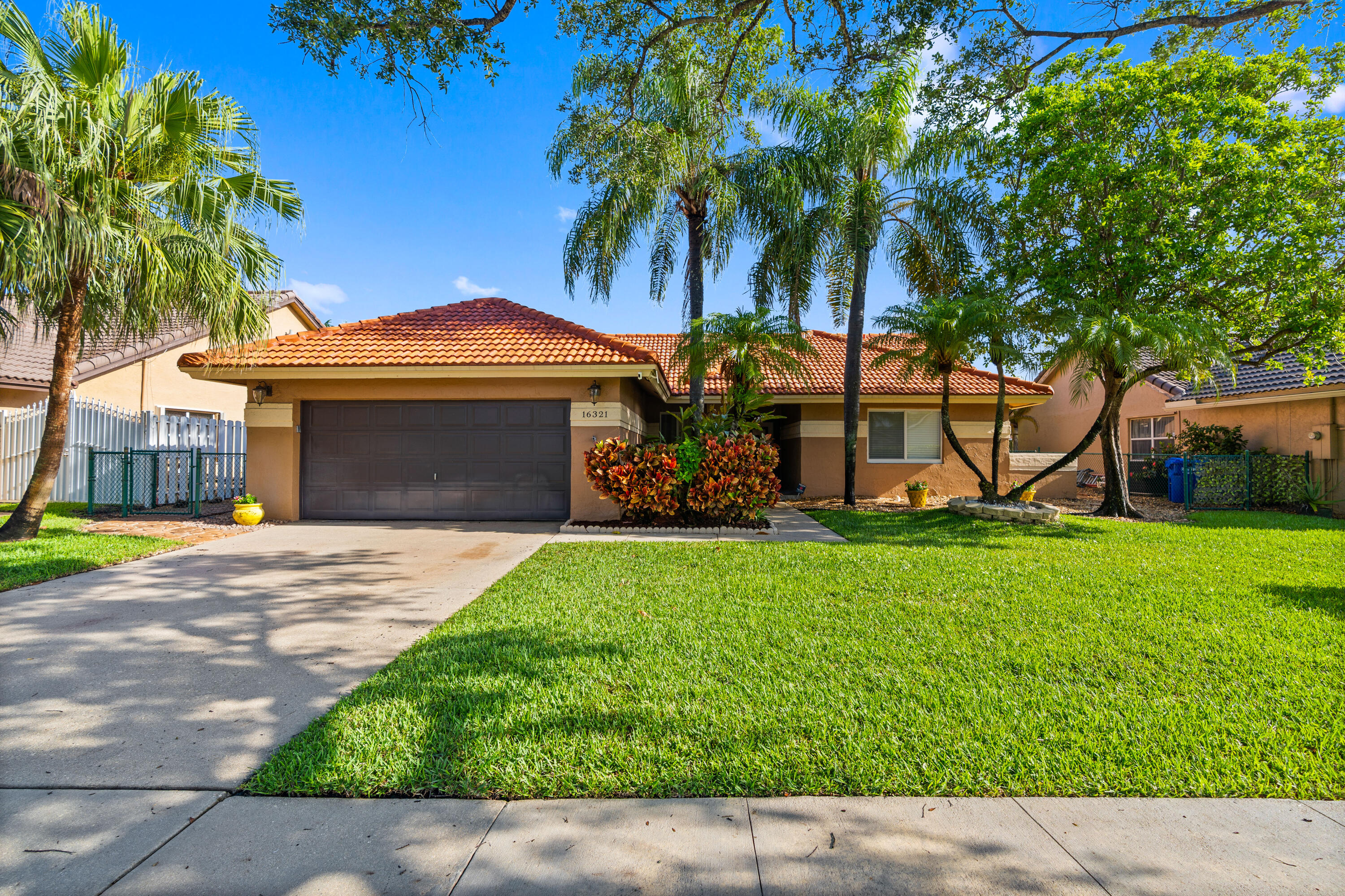 16321 NW 11th