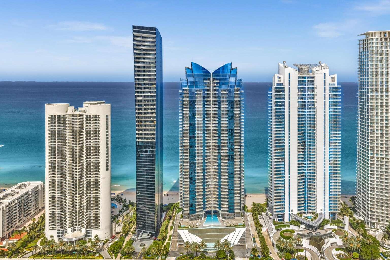 17121 Collins #4403 Sunny Isles Beach, FL 33160
