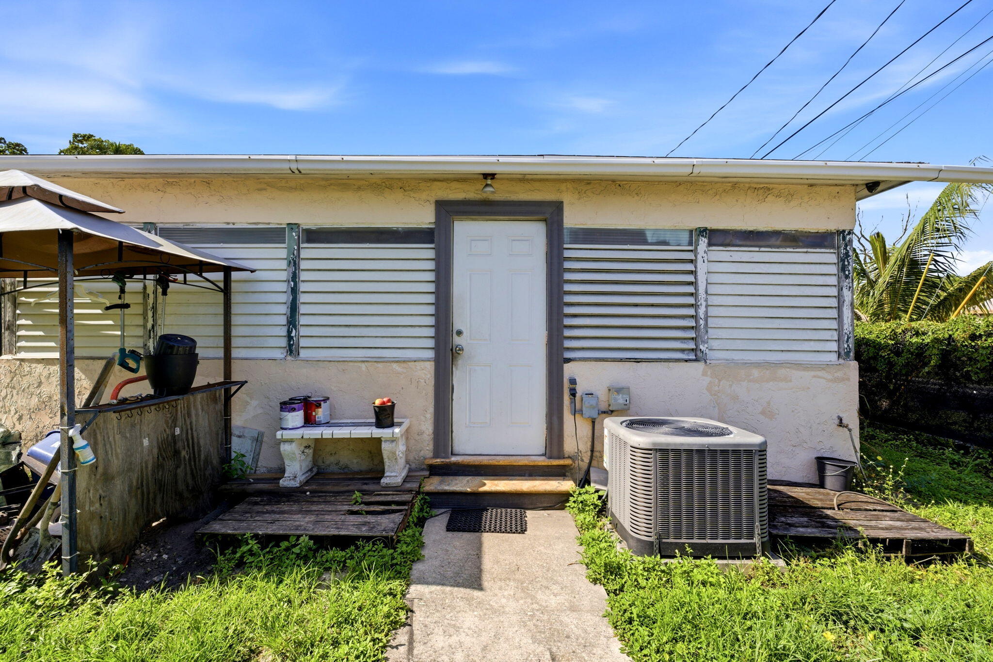 823 Doctor Martin Luther King Junior Blvd #823