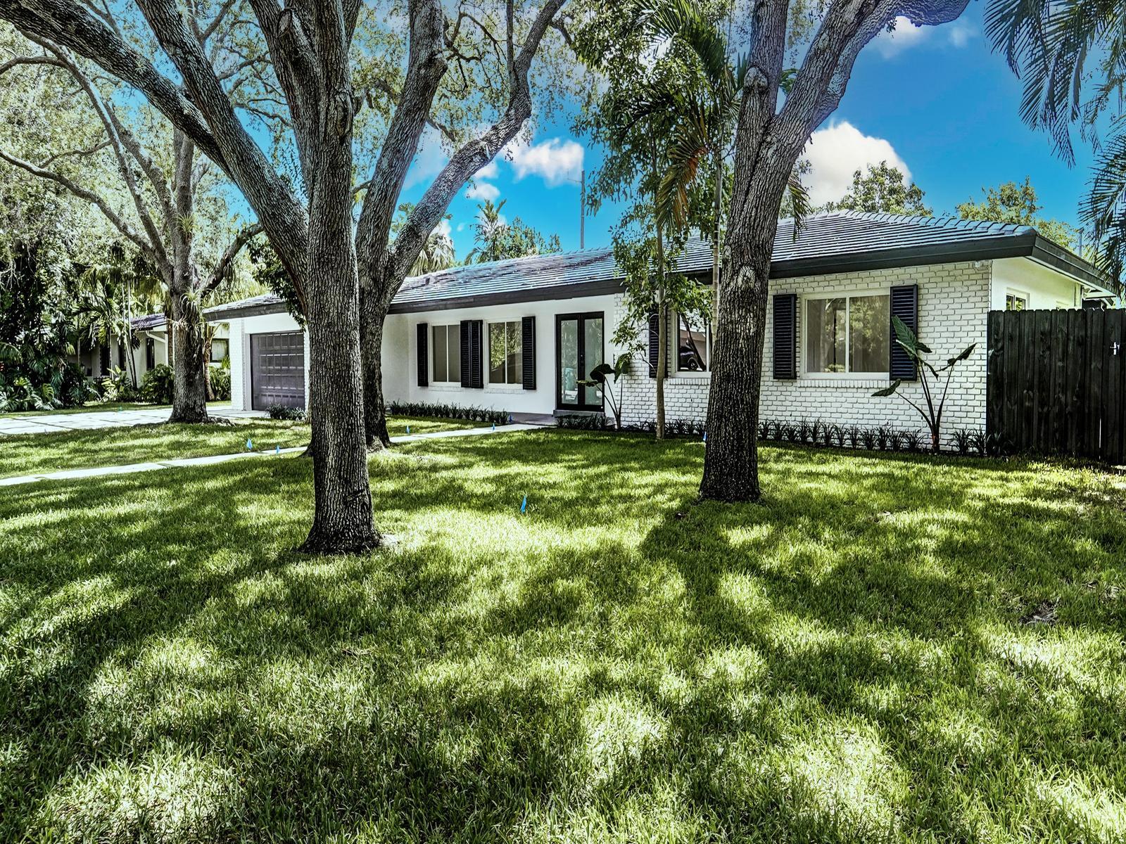 12305 SW 73rd Pinecrest, FL 33156