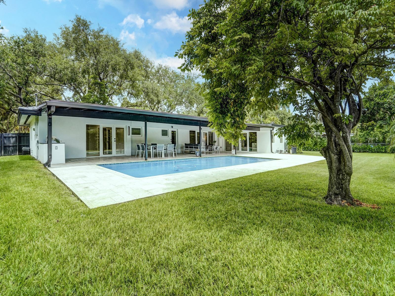 12305 SW 73rd Pinecrest, FL 33156