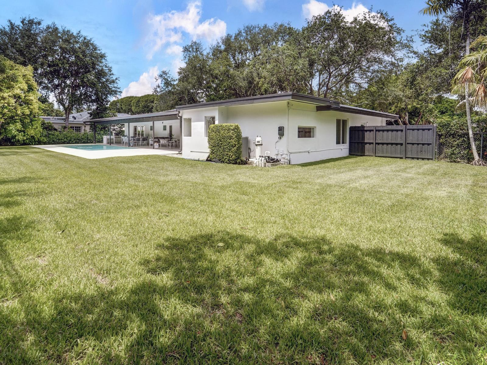 12305 SW 73rd Pinecrest, FL 33156