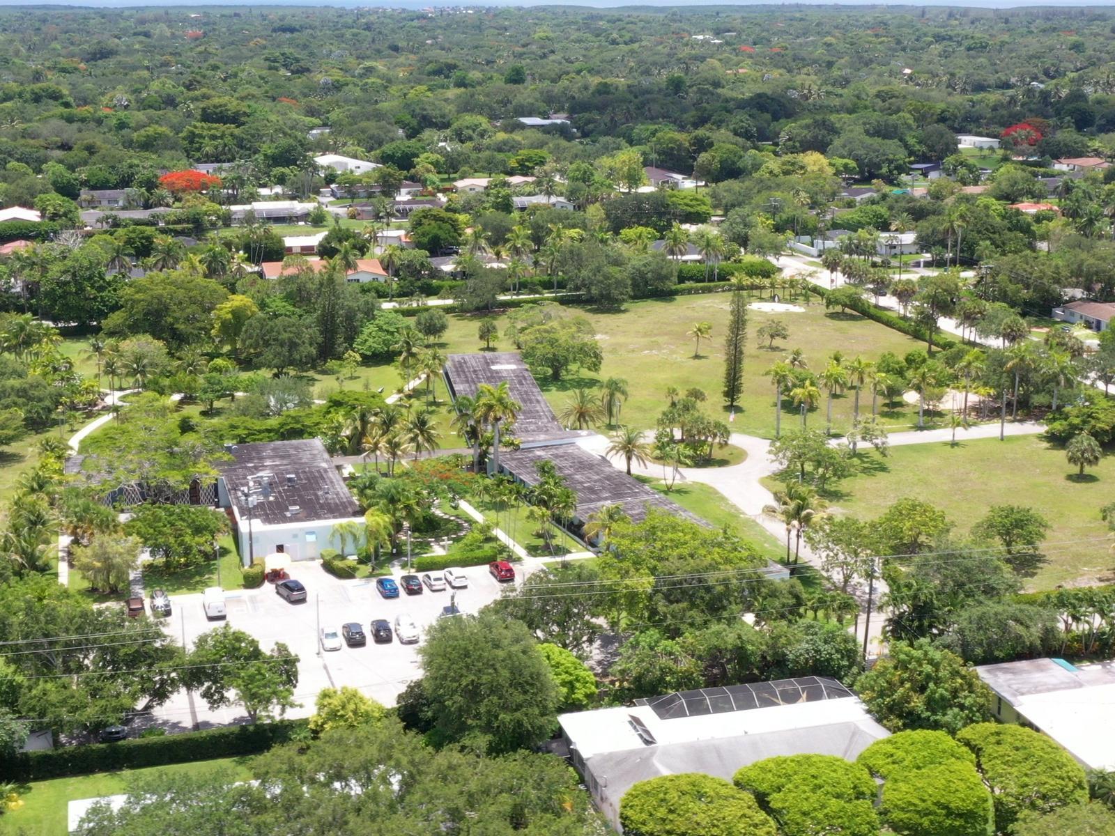 12305 SW 73rd Pinecrest, FL 33156