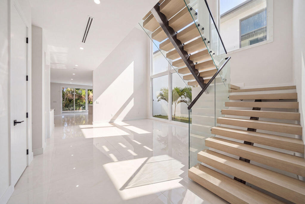 2611 Clematis Fort Lauderdale, FL 33301