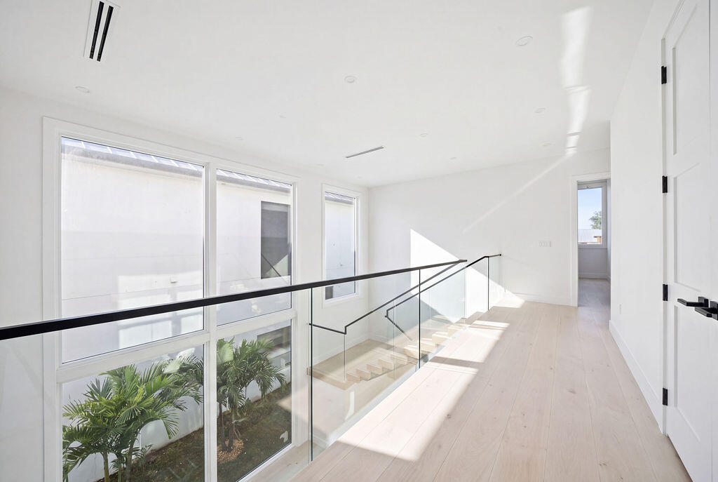 2611 Clematis Fort Lauderdale, FL 33301
