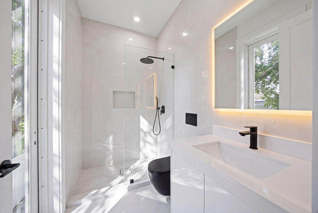2611 Clematis Fort Lauderdale, FL 33301
