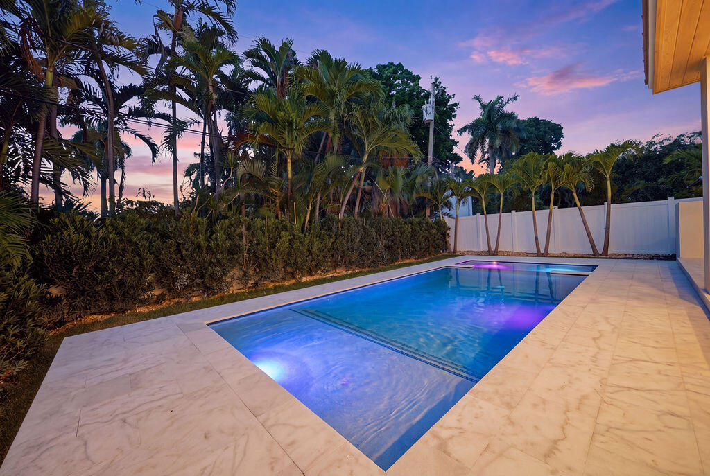 2611 Clematis Fort Lauderdale, FL 33301