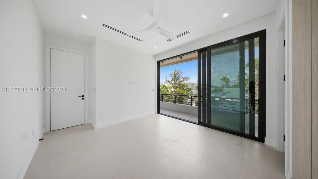 3318 NE 16th Fort Lauderdale, FL 33305