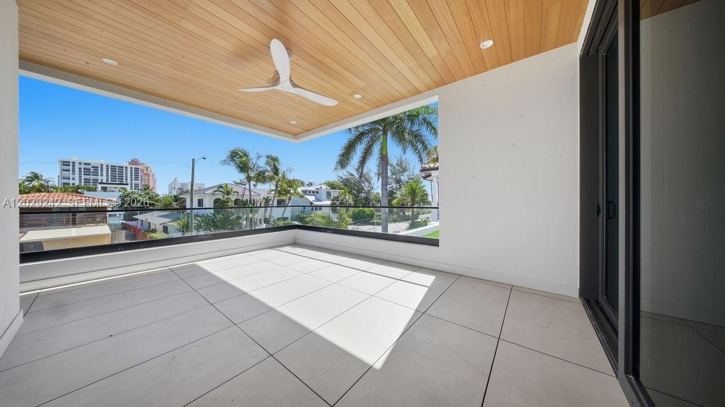 3318 NE 16th Fort Lauderdale, FL 33305