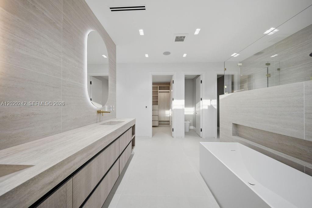 3318 NE 16th Fort Lauderdale, FL 33305