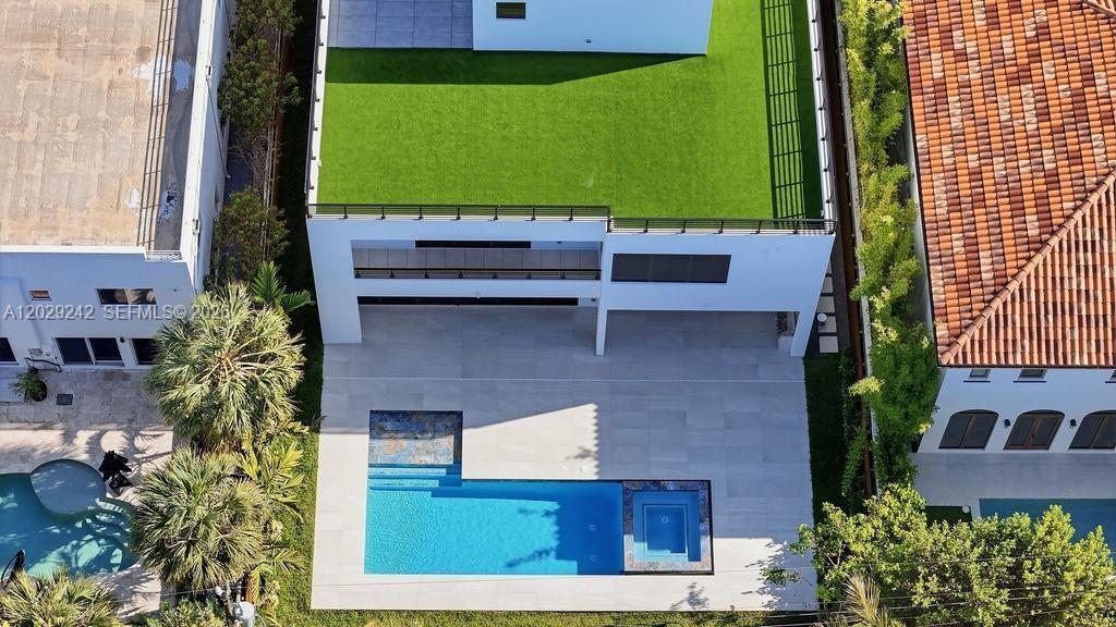 3318 NE 16th Fort Lauderdale, FL 33305