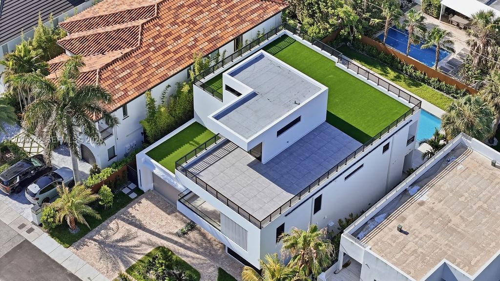 3318 NE 16th Fort Lauderdale, FL 33305