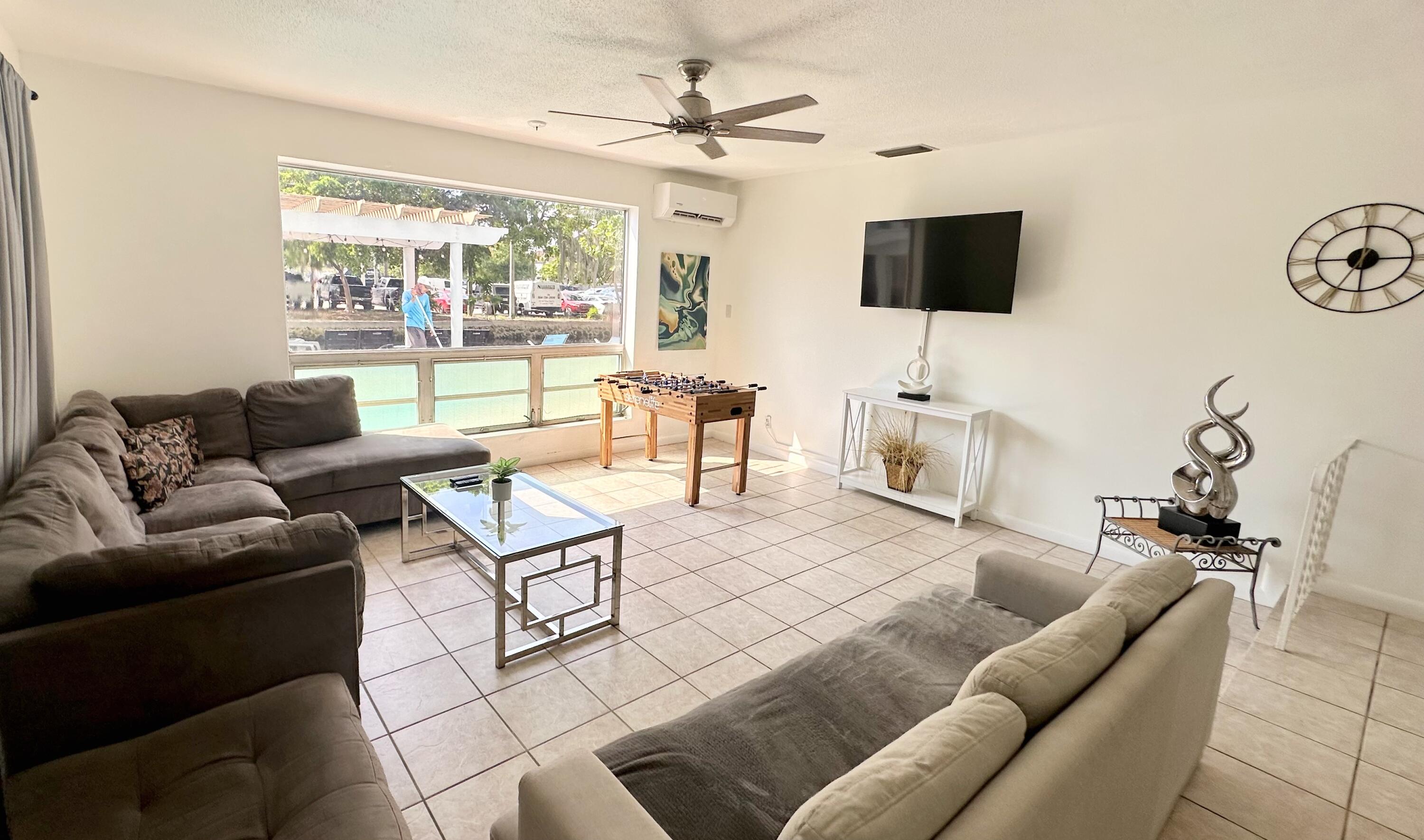 500 SE 9th Ct #1-2 Fort Lauderdale, FL 33316