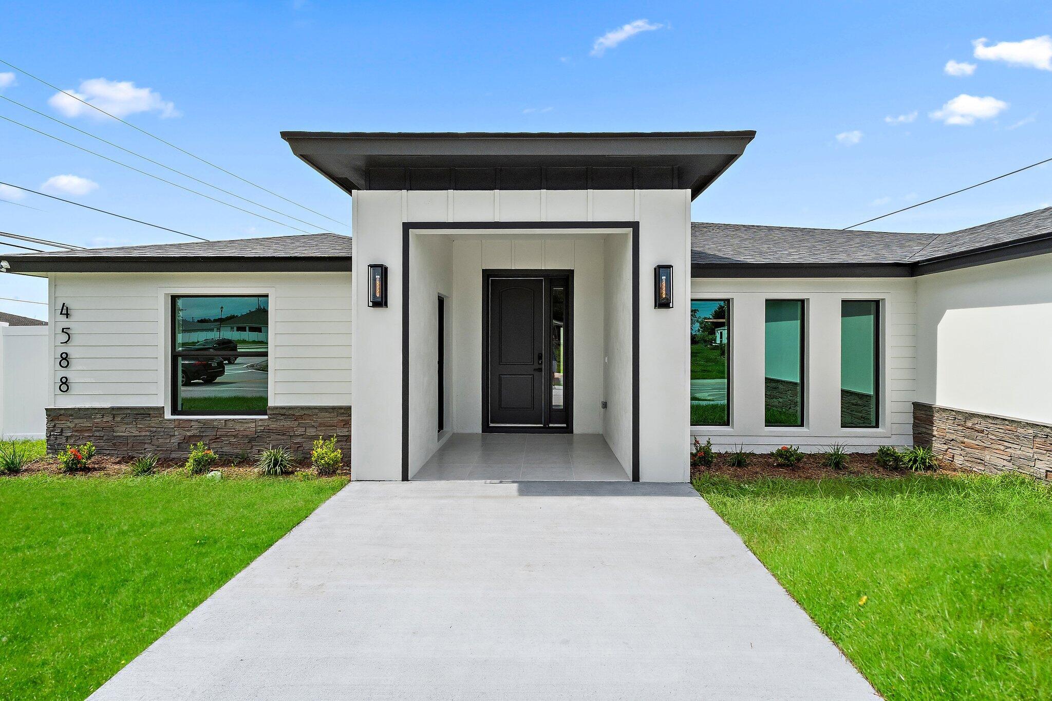 4588 SW Athena Dr Port St Lucie, FL 34953