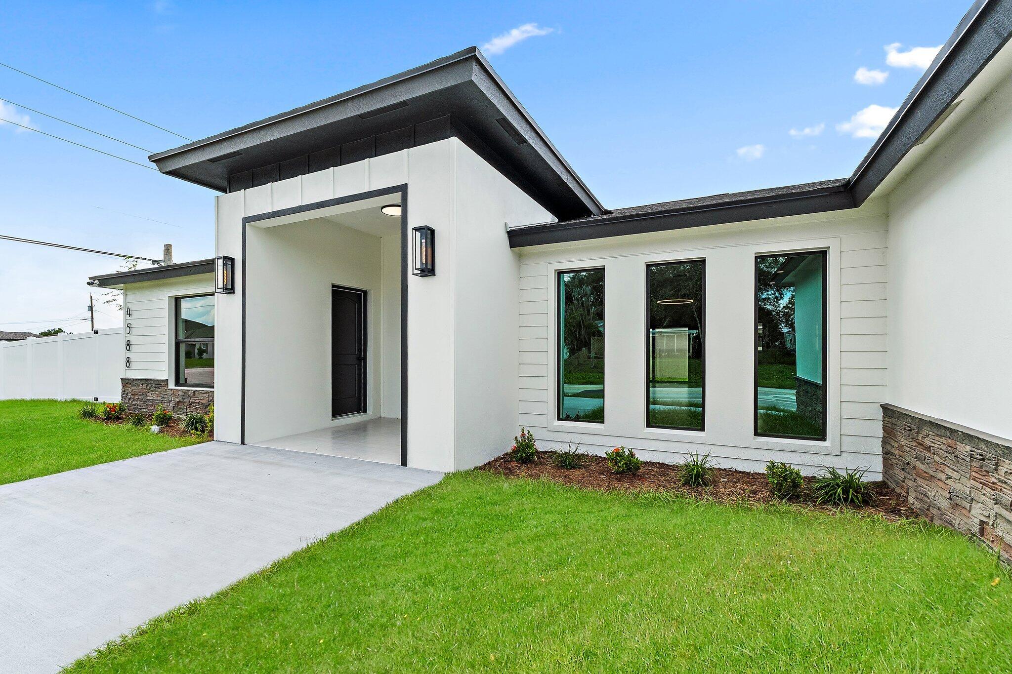 4588 SW Athena Dr Port St Lucie, FL 34953