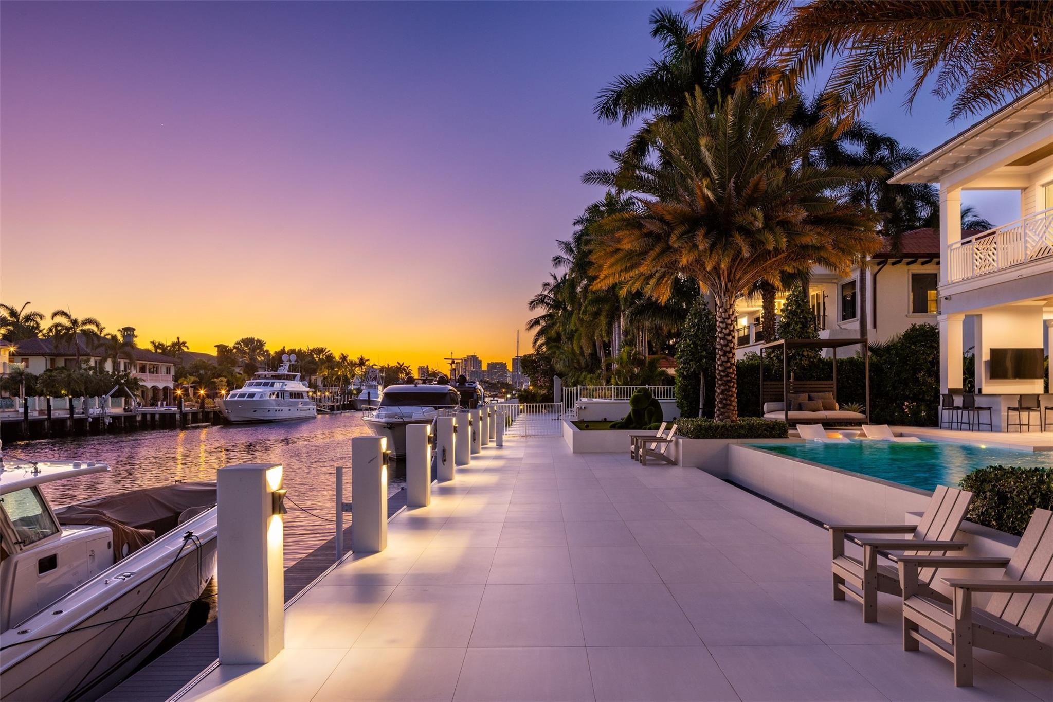 2520 Del Lago Dr Fort Lauderdale, FL 33316