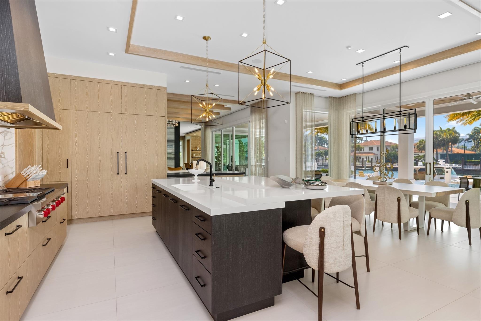 2520 Del Lago Dr Fort Lauderdale, FL 33316