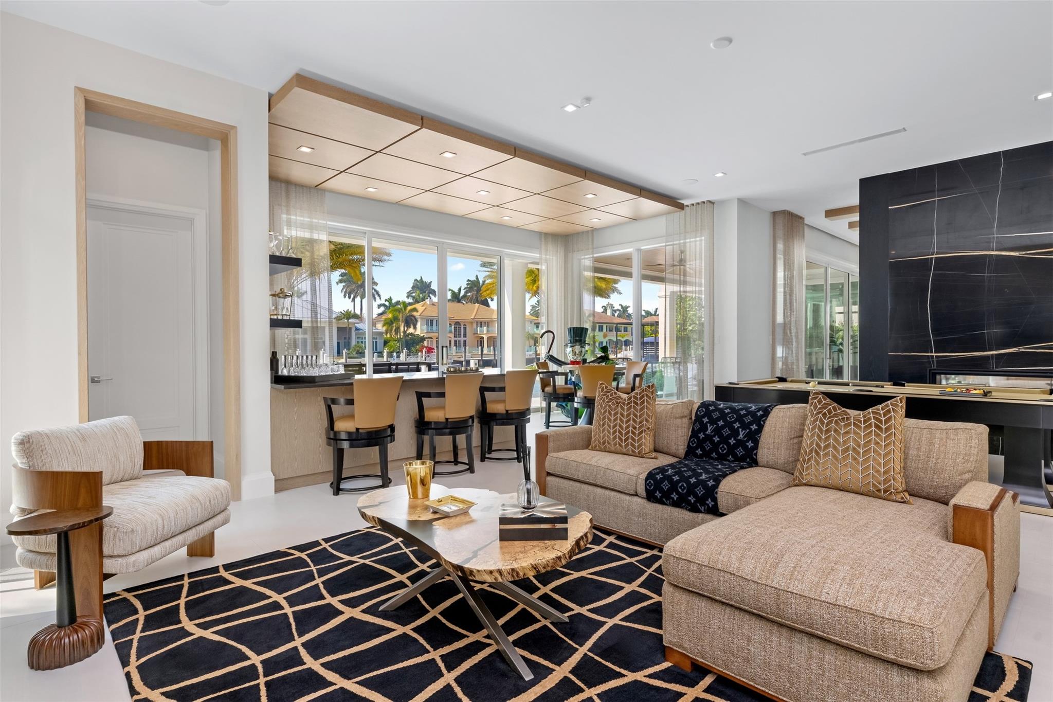 2520 Del Lago Dr Fort Lauderdale, FL 33316