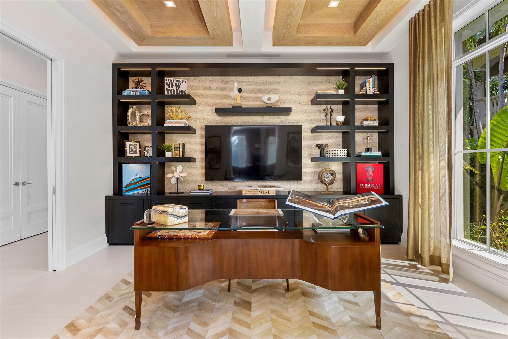 2520 Del Lago Dr Fort Lauderdale, FL 33316