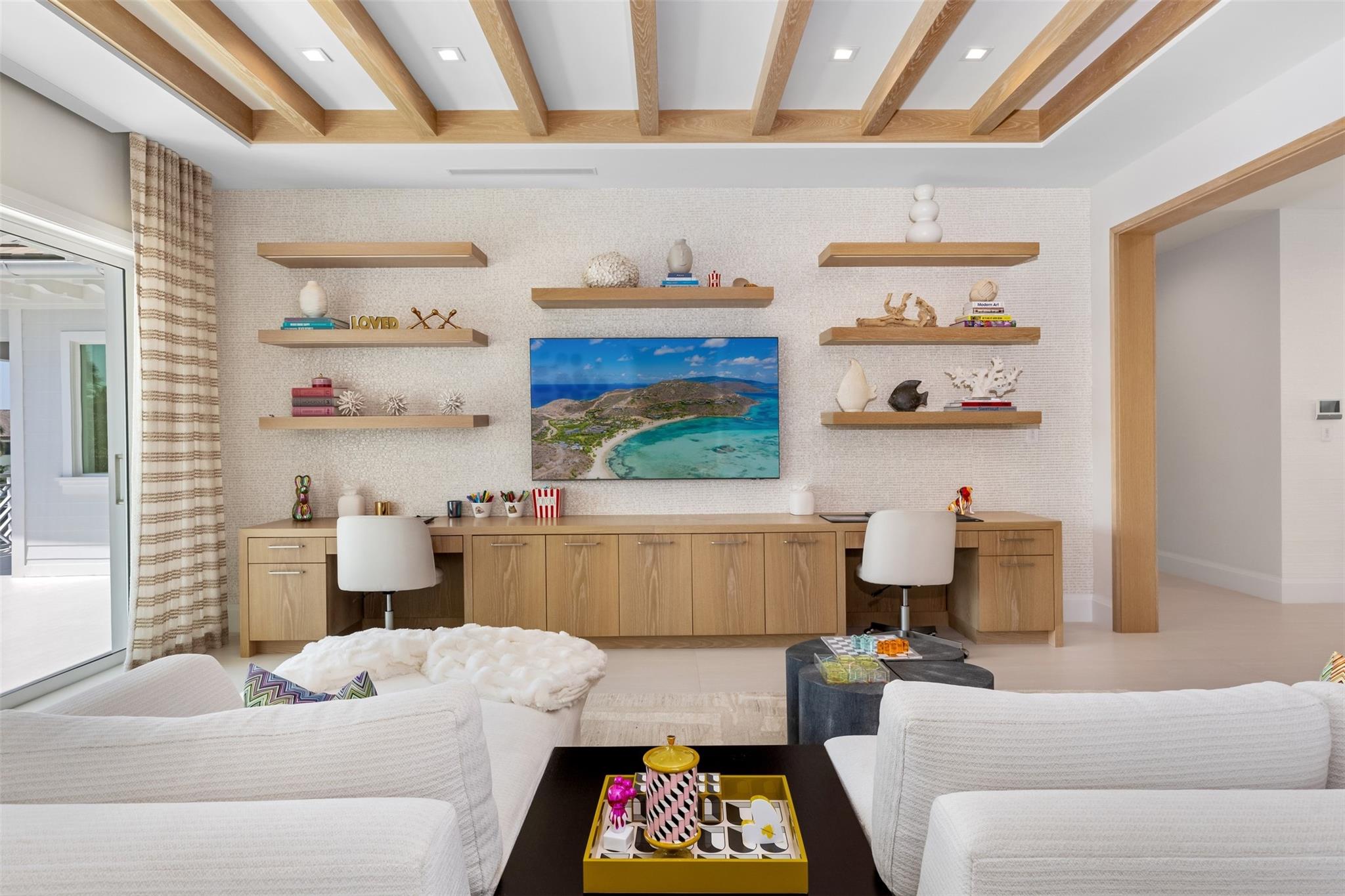 2520 Del Lago Dr Fort Lauderdale, FL 33316