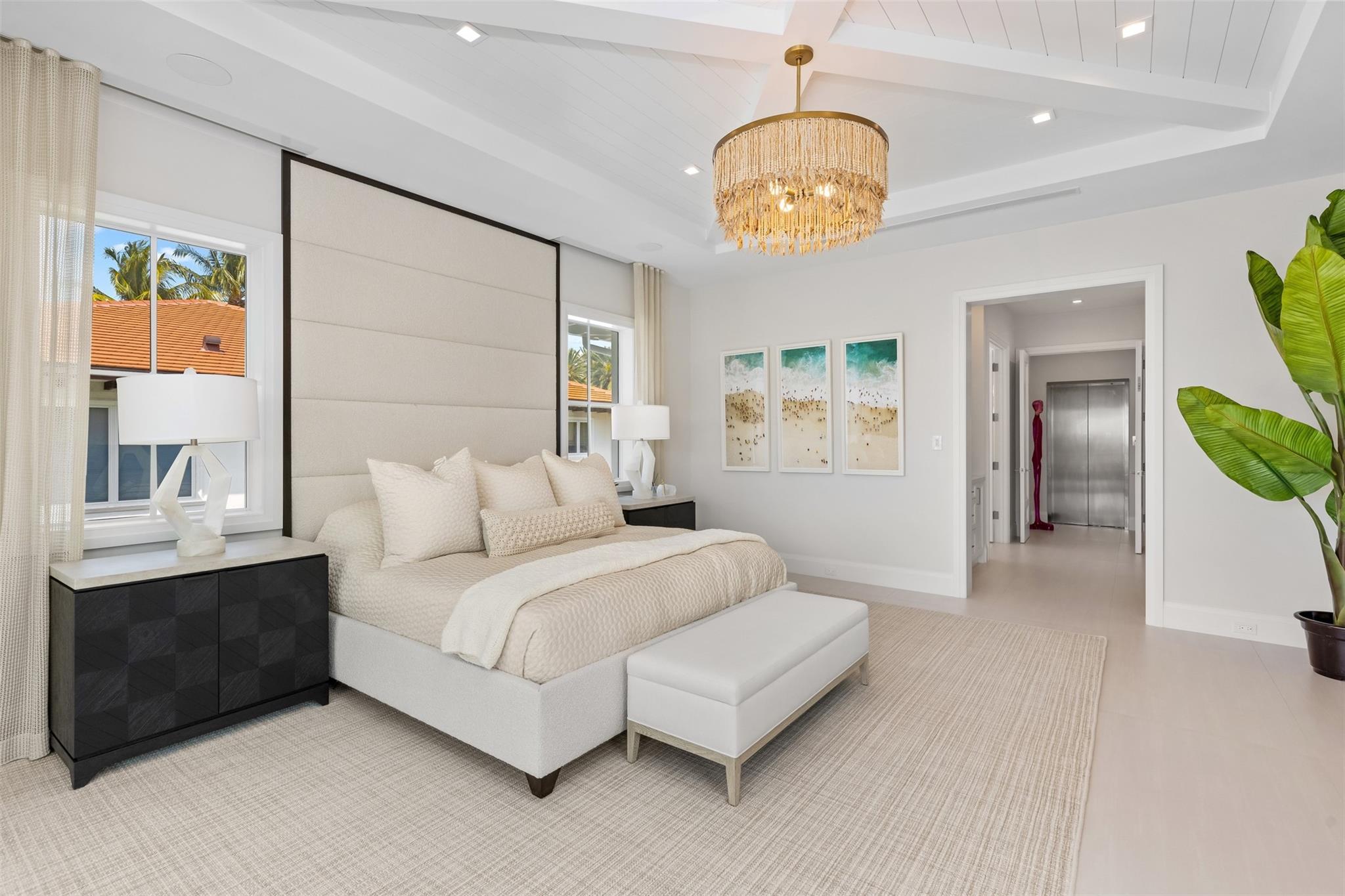 2520 Del Lago Dr Fort Lauderdale, FL 33316