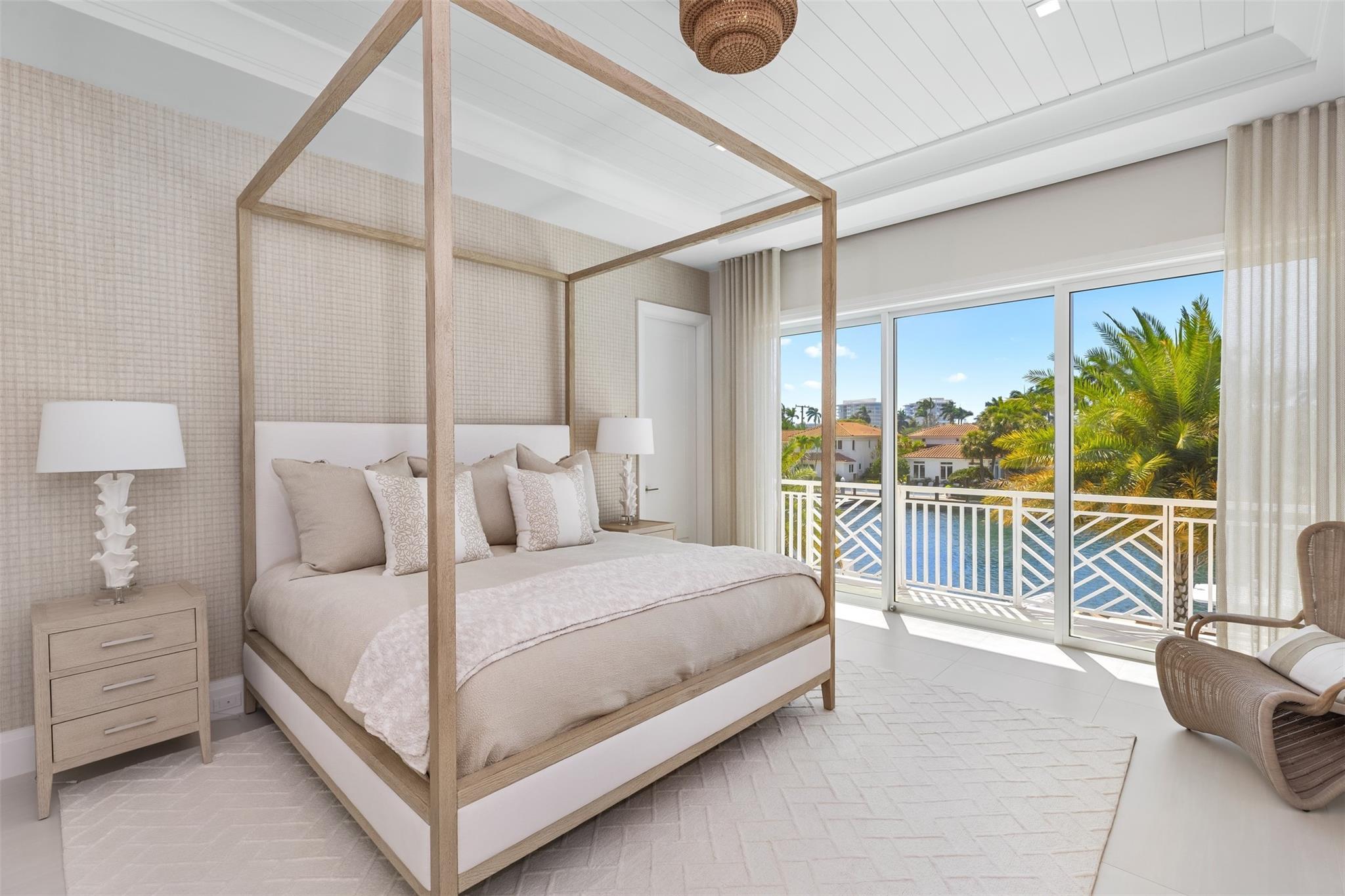 2520 Del Lago Dr Fort Lauderdale, FL 33316