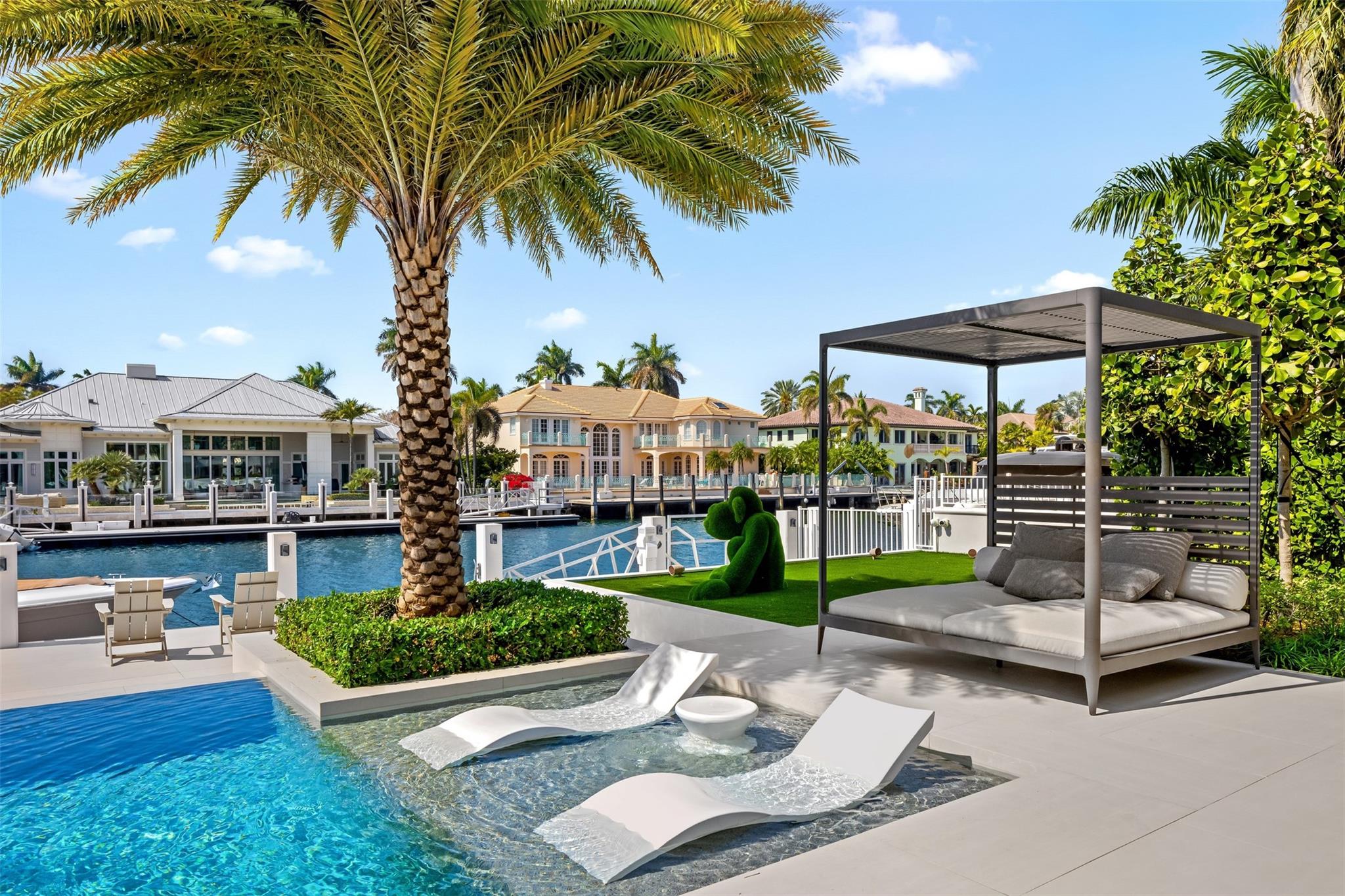 2520 Del Lago Dr Fort Lauderdale, FL 33316