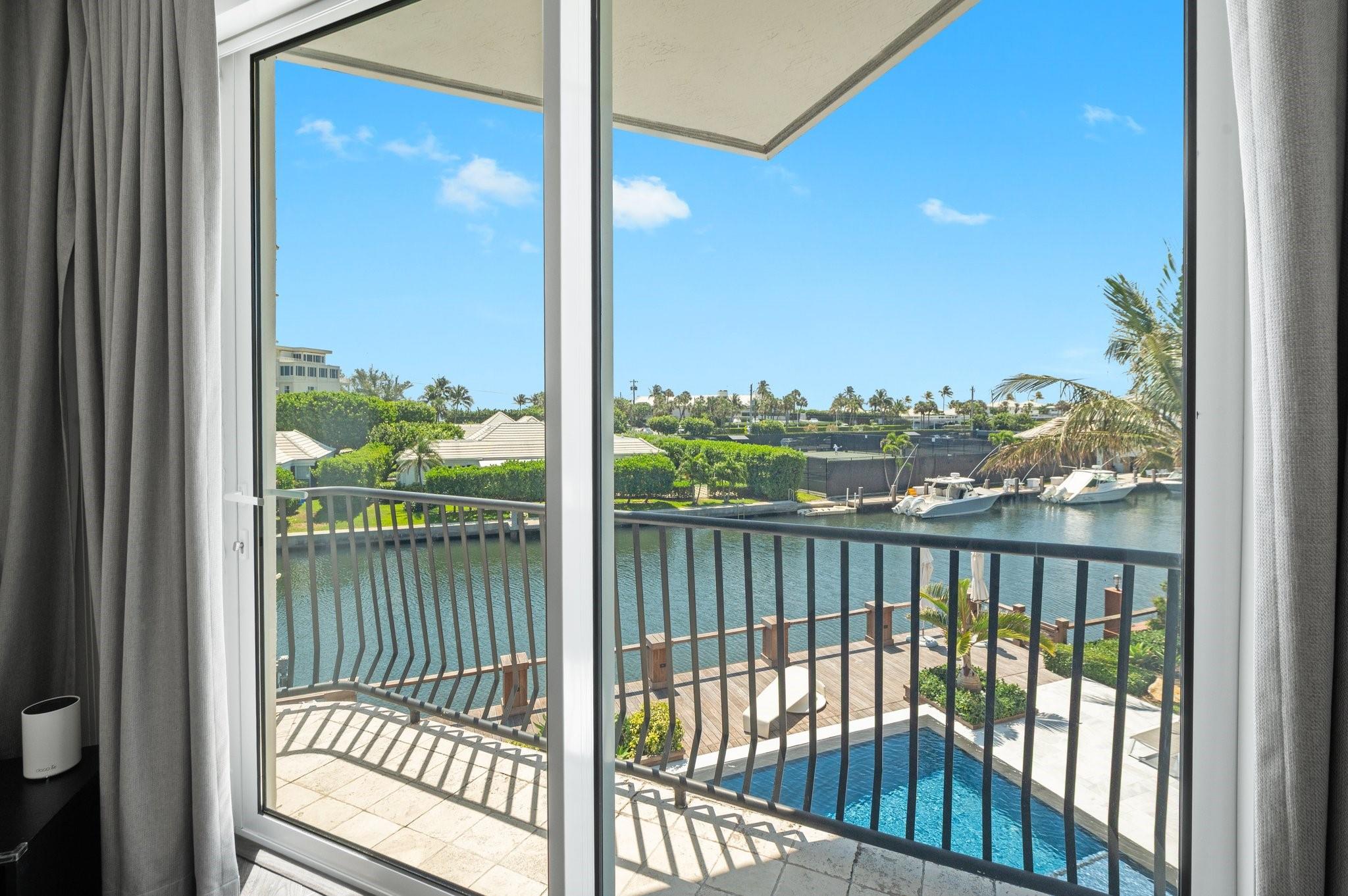 81 S Island Dr Ocean Ridge, FL 33435