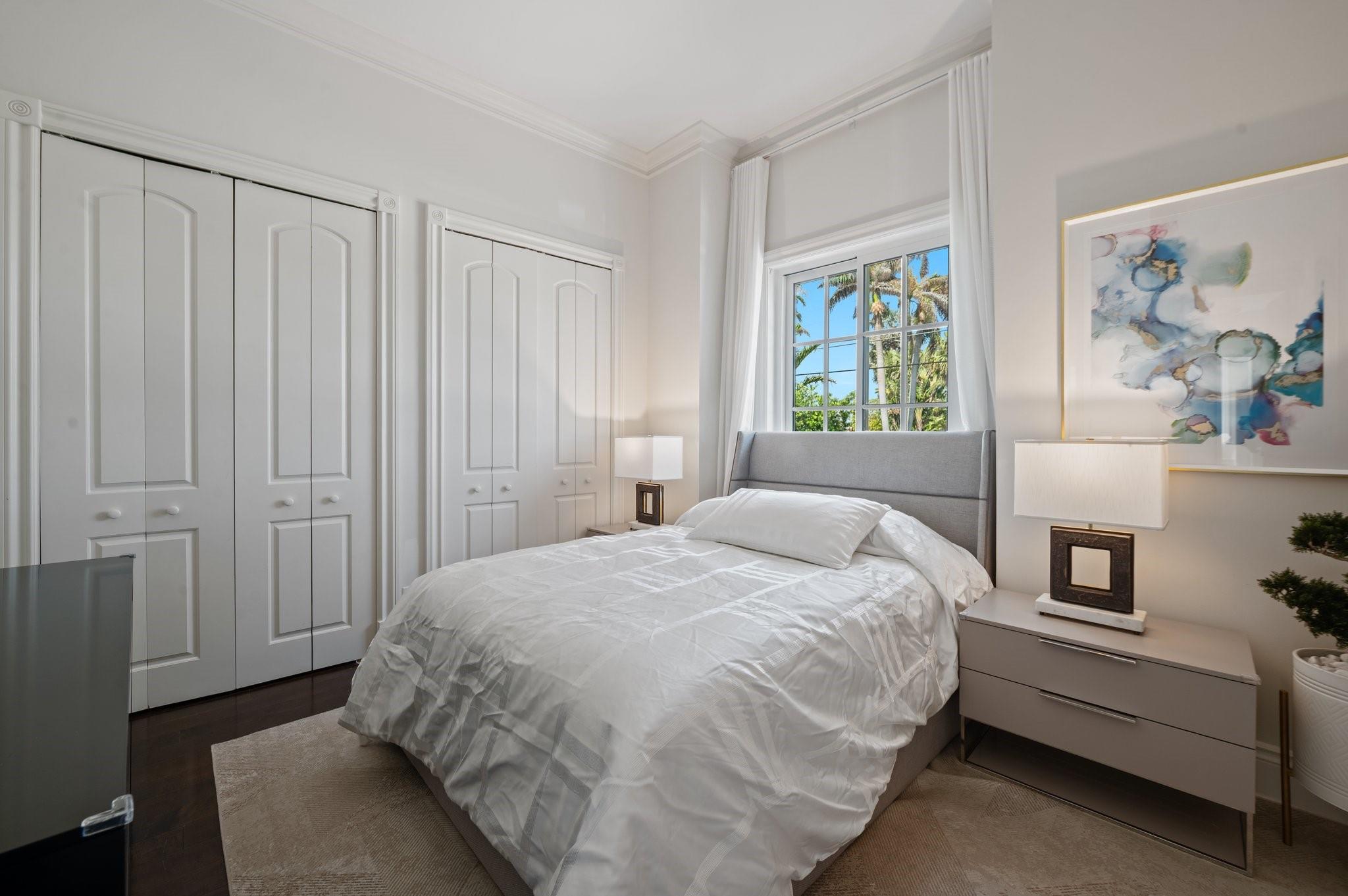 81 S Island Dr Ocean Ridge, FL 33435