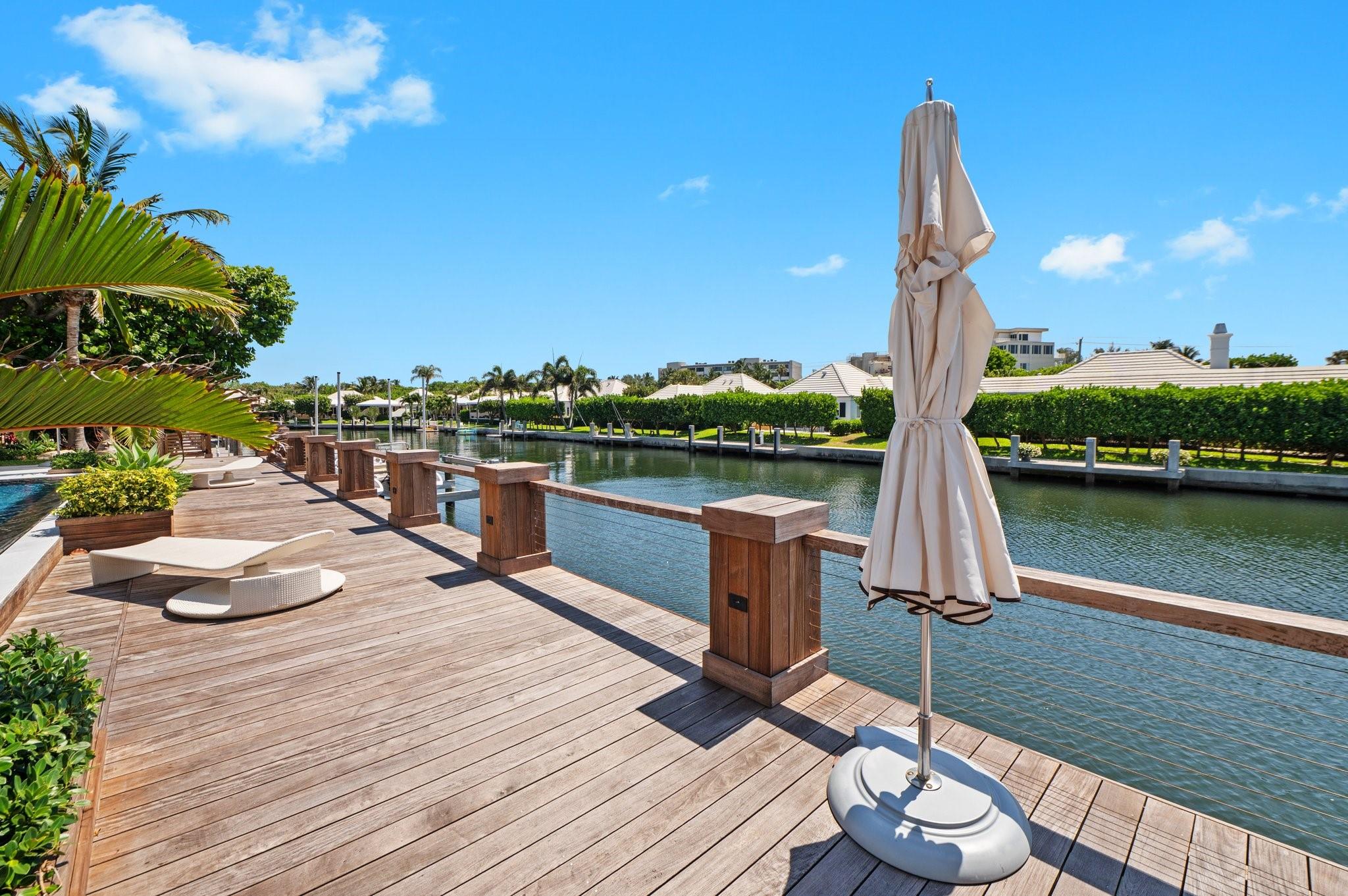 81 S Island Dr Ocean Ridge, FL 33435