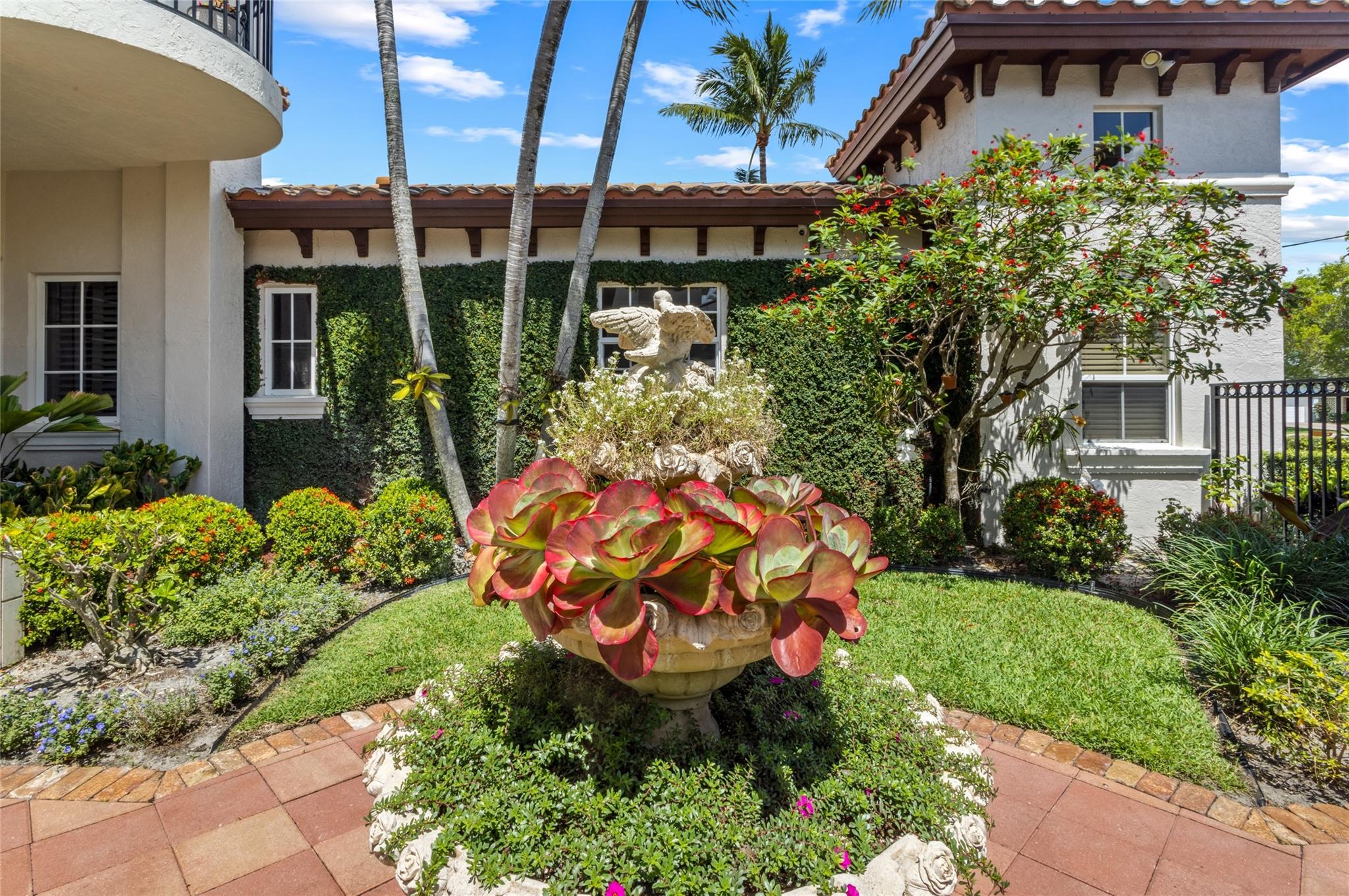 3111 NE 27th Ave Lighthouse Point, FL 33064