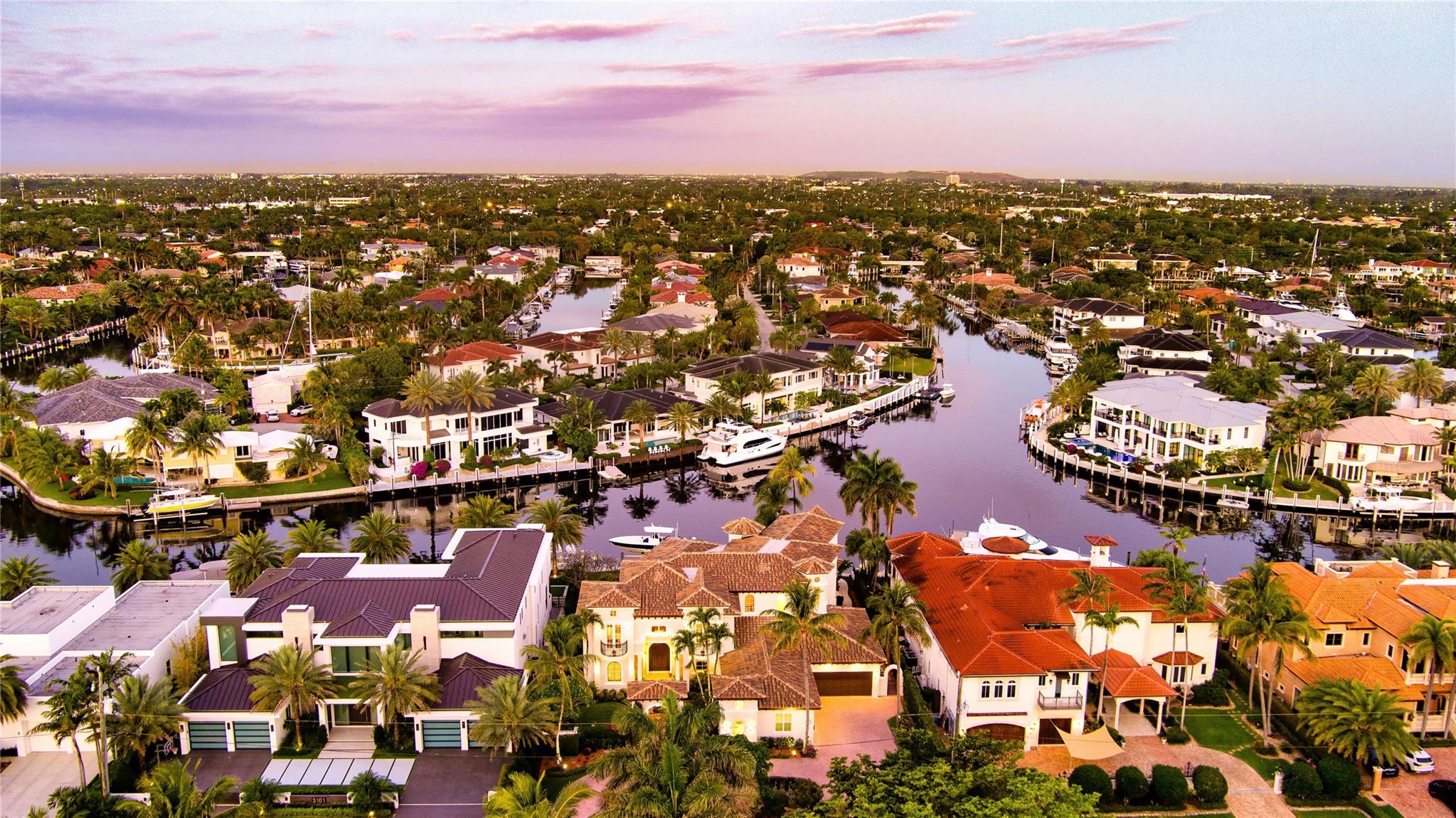 3111 NE 27th Ave Lighthouse Point, FL 33064