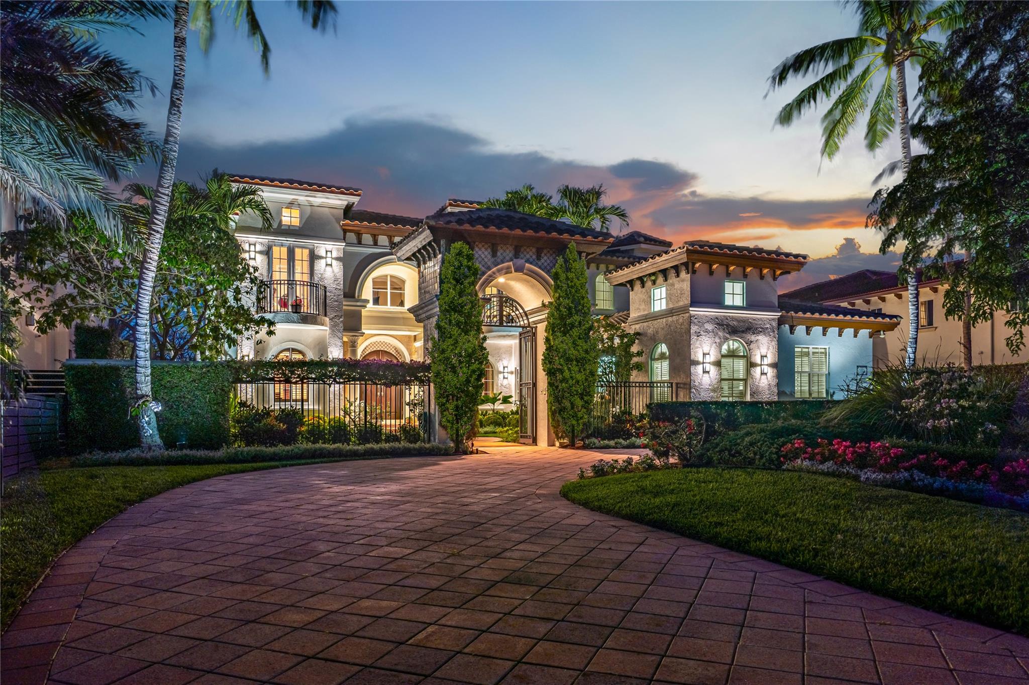 3111 NE 27th Ave Lighthouse Point, FL 33064