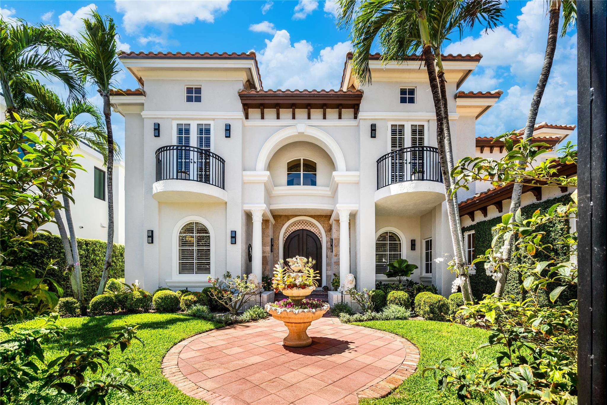 3111 NE 27th Ave Lighthouse Point, FL 33064