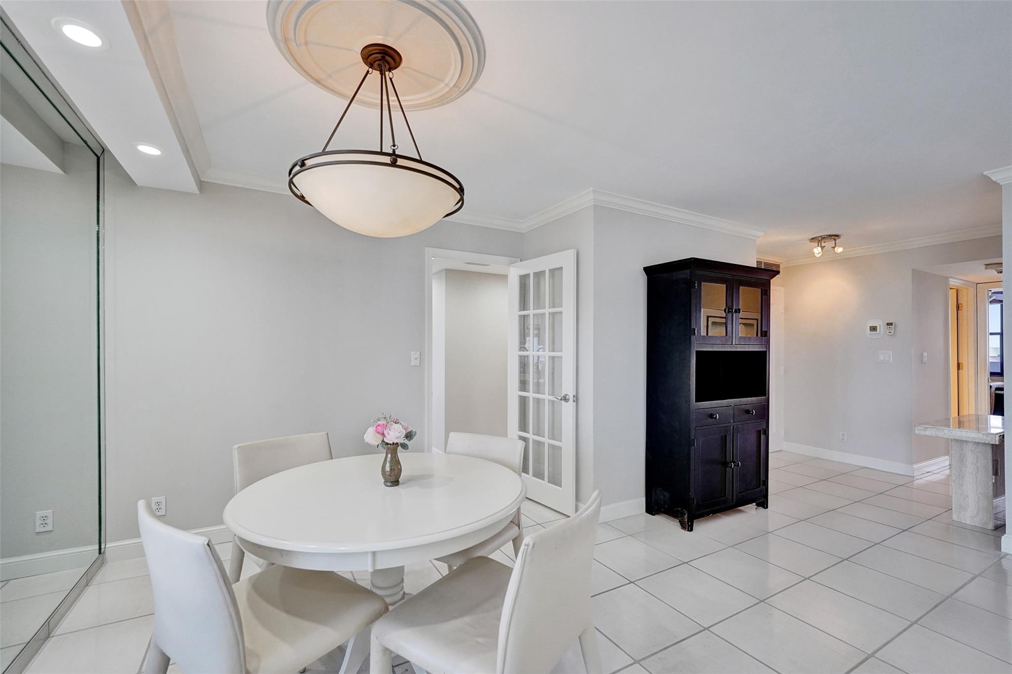 936 Intracoastal Dr #12C Fort Lauderdale, FL 33304 936 Intracoastal Dr #12C Fort Lauderdale, FL 33304