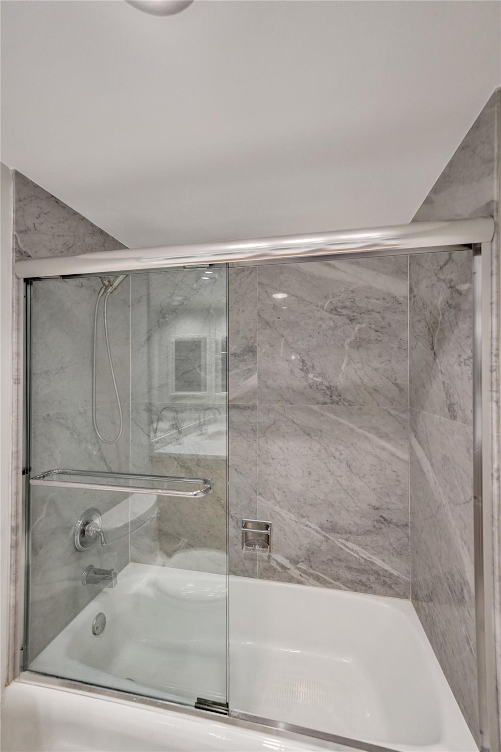 936 Intracoastal Dr #12C Fort Lauderdale, FL 33304 936 Intracoastal Dr #12C Fort Lauderdale, FL 33304
