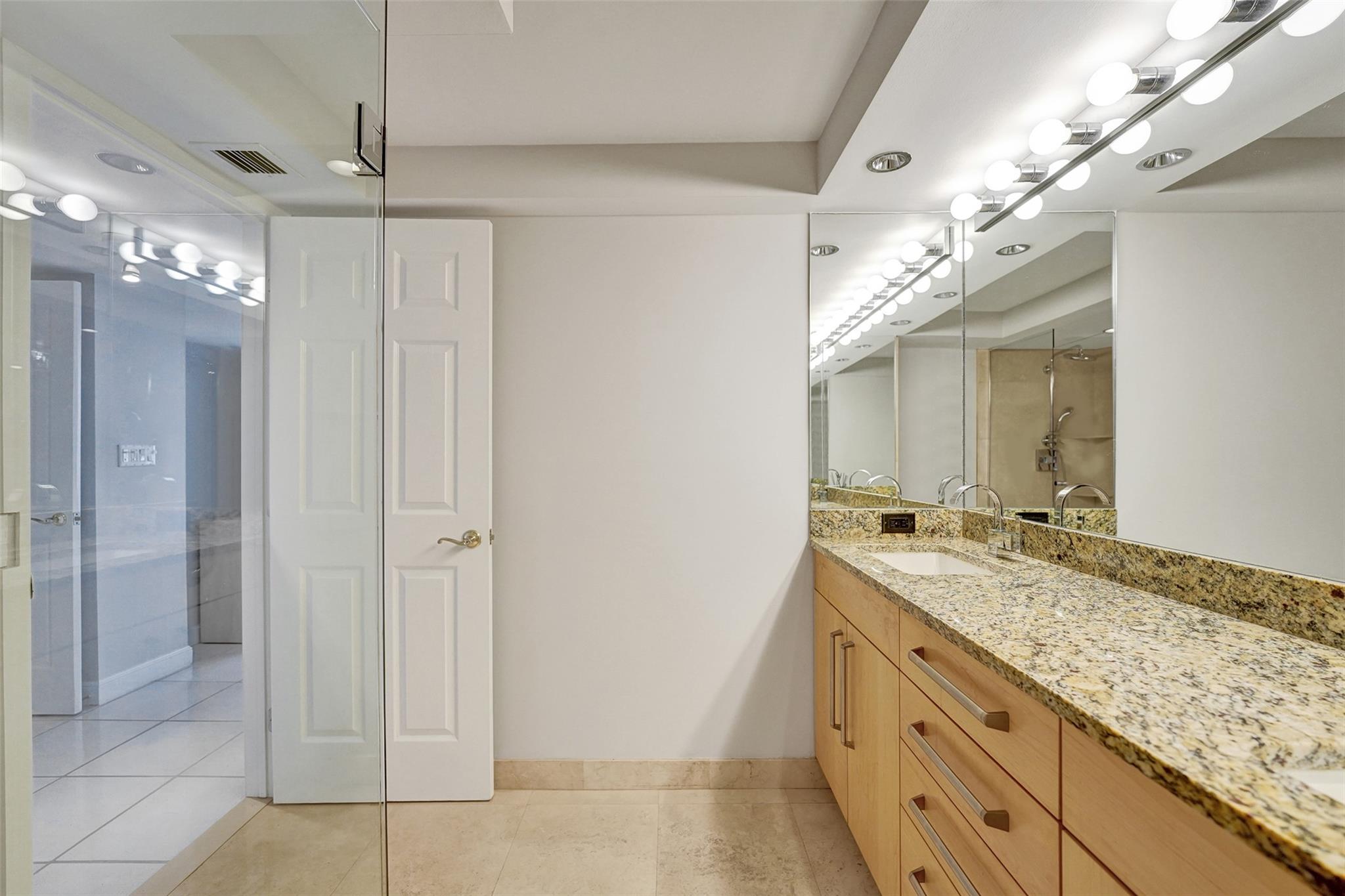 936 Intracoastal Dr #12C Fort Lauderdale, FL 33304 936 Intracoastal Dr #12C Fort Lauderdale, FL 33304