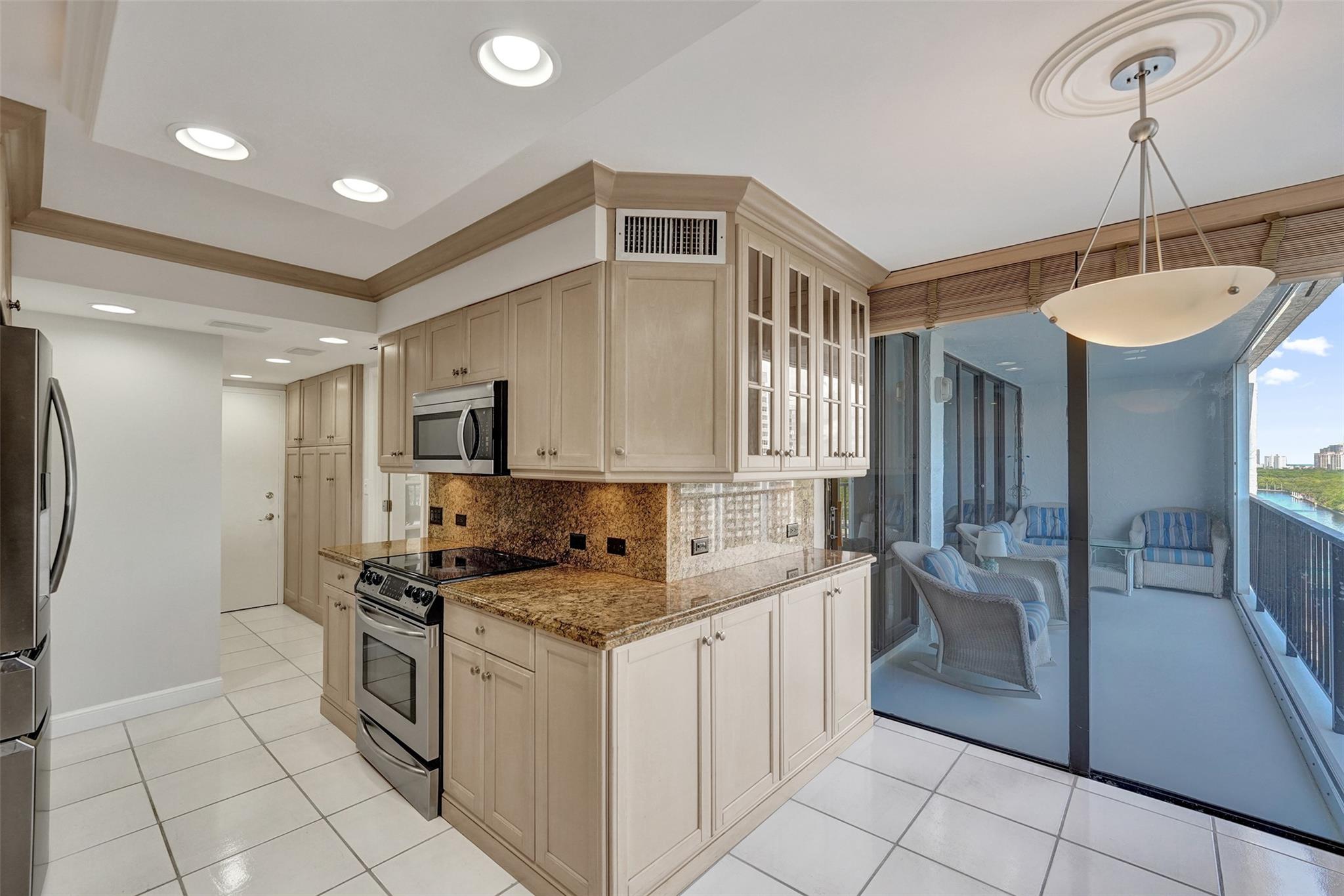 936 Intracoastal Dr #12C Fort Lauderdale, FL 33304 936 Intracoastal Dr #12C Fort Lauderdale, FL 33304